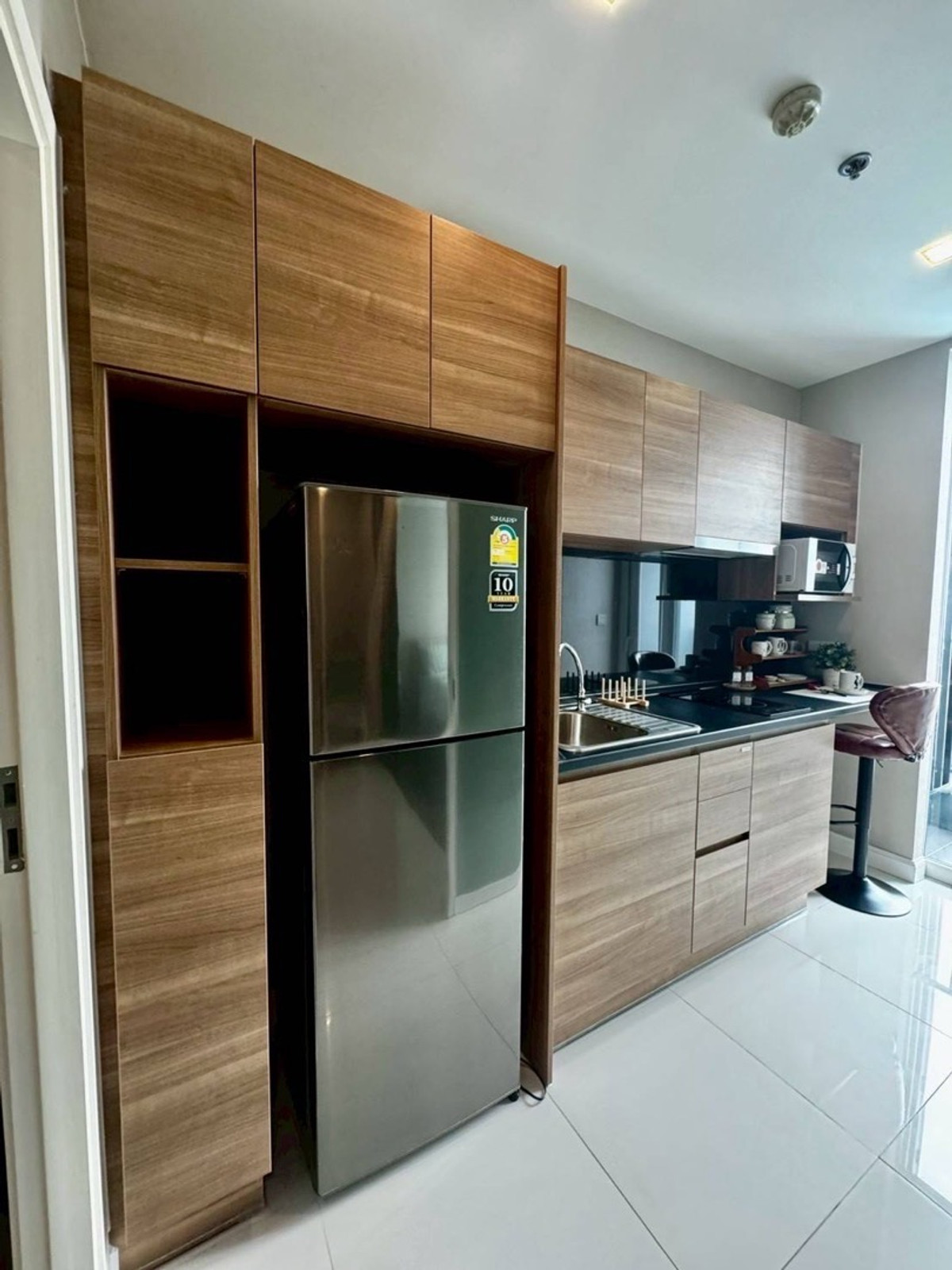For RentCondoSamut Prakan,Samrong : Condo for rent urgently, The Metropolis Samrong, Building A, 7th floor, city view, pool view, size 35.00 sq m, 1 bedroom, fully furnished, price 13,000 baht.
