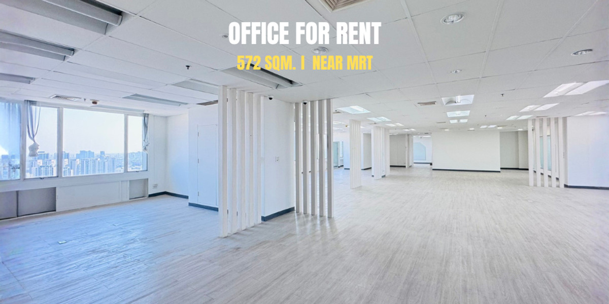 For RentOfficeRatchadapisek, Huaikwang, Suttisan : Office for rent in the heart of the city, next to Ratchada Road, area size 570 sq m., price only 470 baht/sq m.