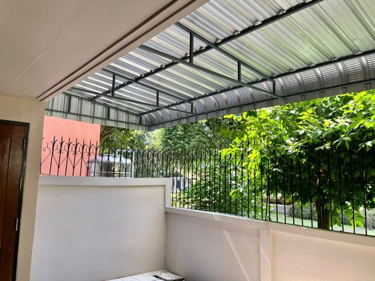 ให้เช่าโฮมออฟฟิศนานา : HR3198PREMIUM RENTAL] Modern Home Office Sukhumvit 4 – Nana Prime Location  Newly Renovated  Steps from BTS and Benjakitti Park