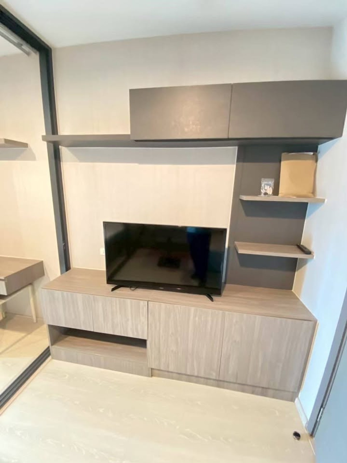 For RentCondoThaphra, Talat Phlu, Wutthakat : ⭐️ Ideo Thaphra Interchange ⭐️ Room size 28 sq m., complete amenities, ready to move.