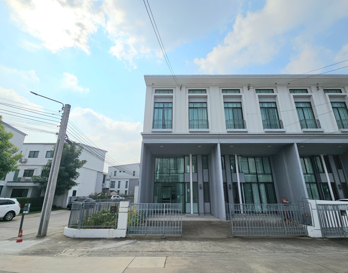 For SaleTownhomeNawamin, Ramindra : Corner townhome for sale, Pruksa Ville, Phahonyothin Ramintra (30.5 sq m.), near BTS Sai Yut.