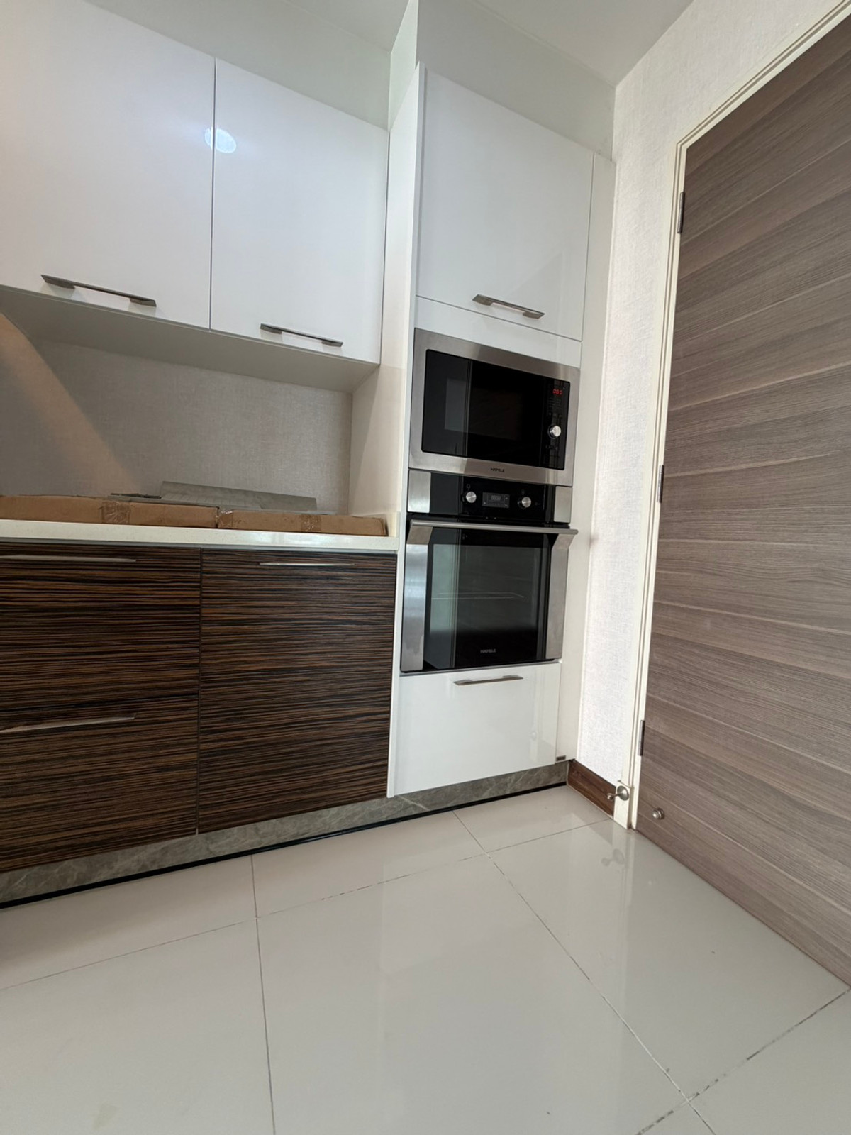 For SaleCondoRama3 (Riverside),Satupadit : For sale/rent Supalai Prima Riva Rama 3 | 3 bedrooms, high floor, river view ________________________________________ Luxury riverfront condo Supalai Prima Riva Rama 3, 42nd floor, area 256 sq m., 3 bedrooms, 5 bathrooms, maids room, panoramic Chao Phraya