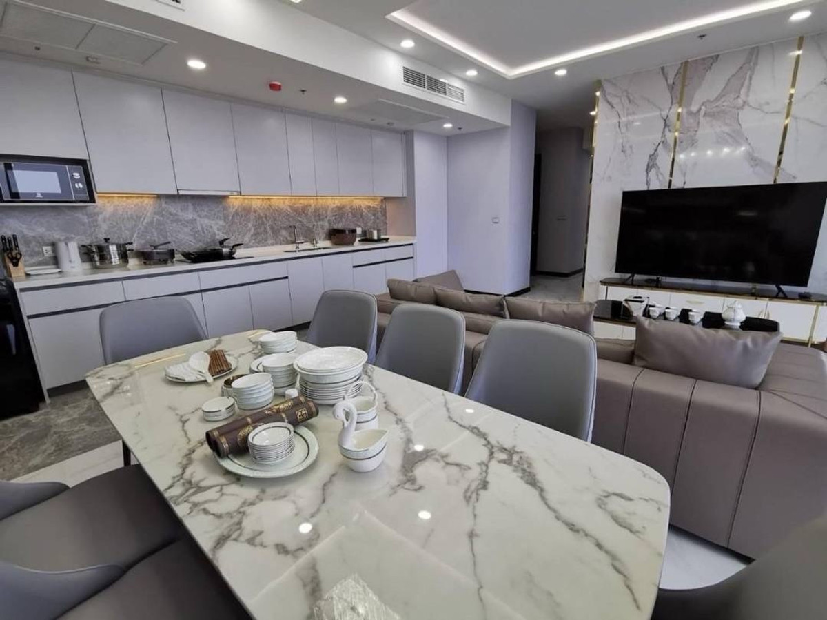 ให้เช่าคอนโดอ่อนนุช อุดมสุข : 🏙 RENT | WHIZDOM INSPIRE Sukhumvit 101✨ ห้องใหญ่พิเศษ 4 ห้องนอน📍 สุขุมวิท 101 กรุงเทพฯ📐 ขนาด 188 ตร.ม.🏢 ชั้น 40+  ทิศใต้ วิวสวย ลมดี🛏 4 Bedrooms🛁 4 Bathrooms🍳 ครัวเปิด💰 ค่าเช่า 180,000 บาท/เดือน