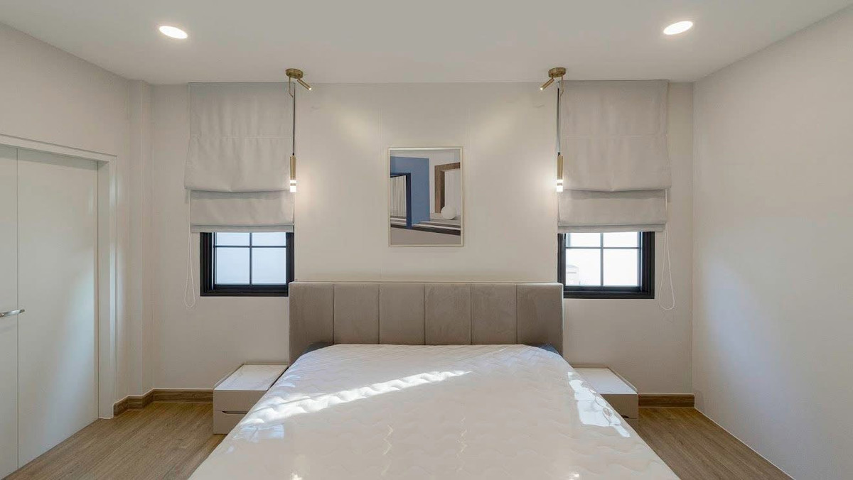 For RentHouseBangna, Bearing, Lasalle : For rent: CENTRO BANGNA, new house, 4 bedrooms.