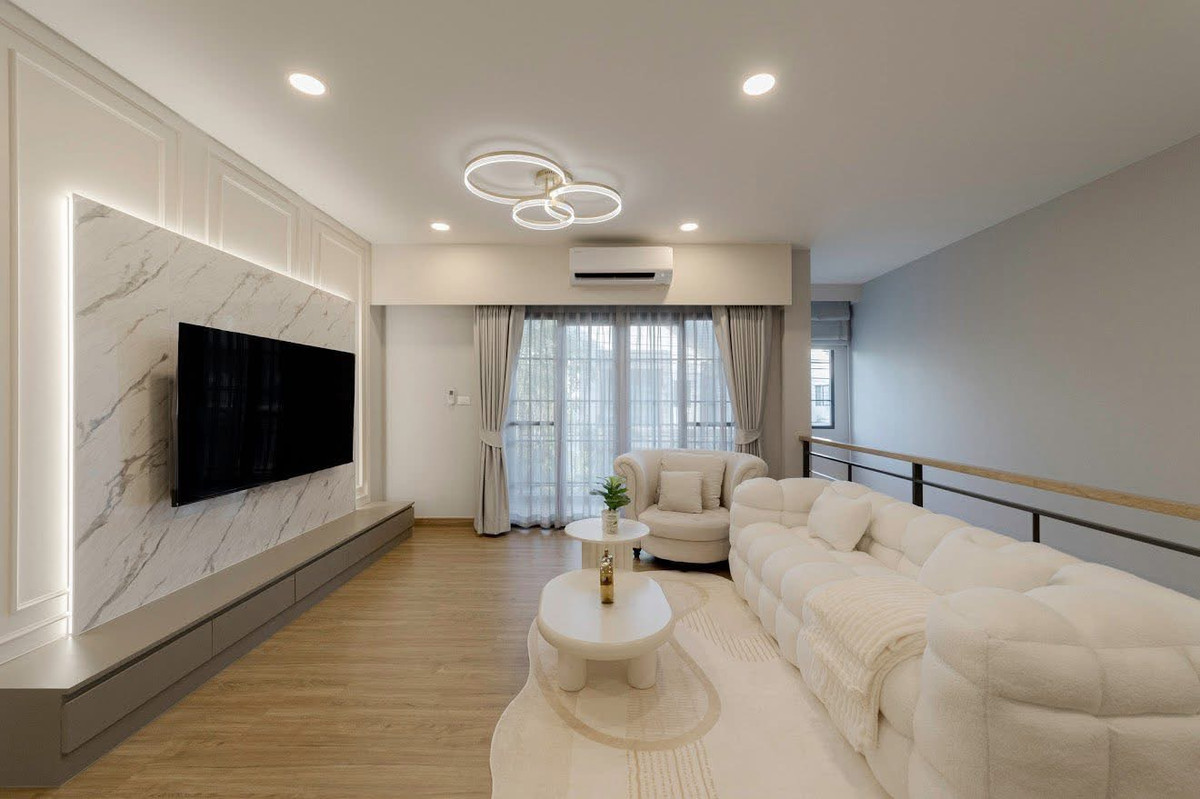 For RentHouseBangna, Bearing, Lasalle : For rent: CENTRO BANGNA, new house, 4 bedrooms.