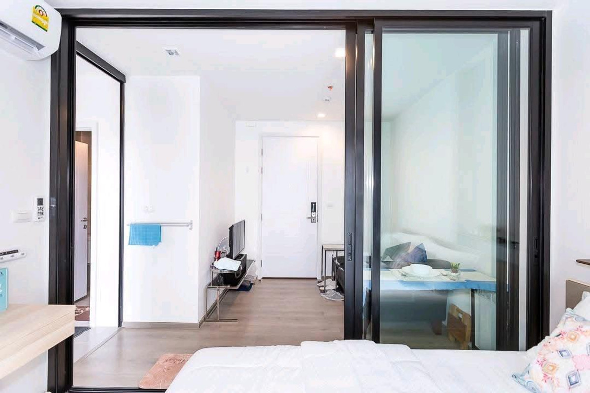 For RentCondoBang kae, Phetkasem : ✨ Good position room, high floor, east facing, light morning sun, walk to MRT only 120 m., with Home Automation.