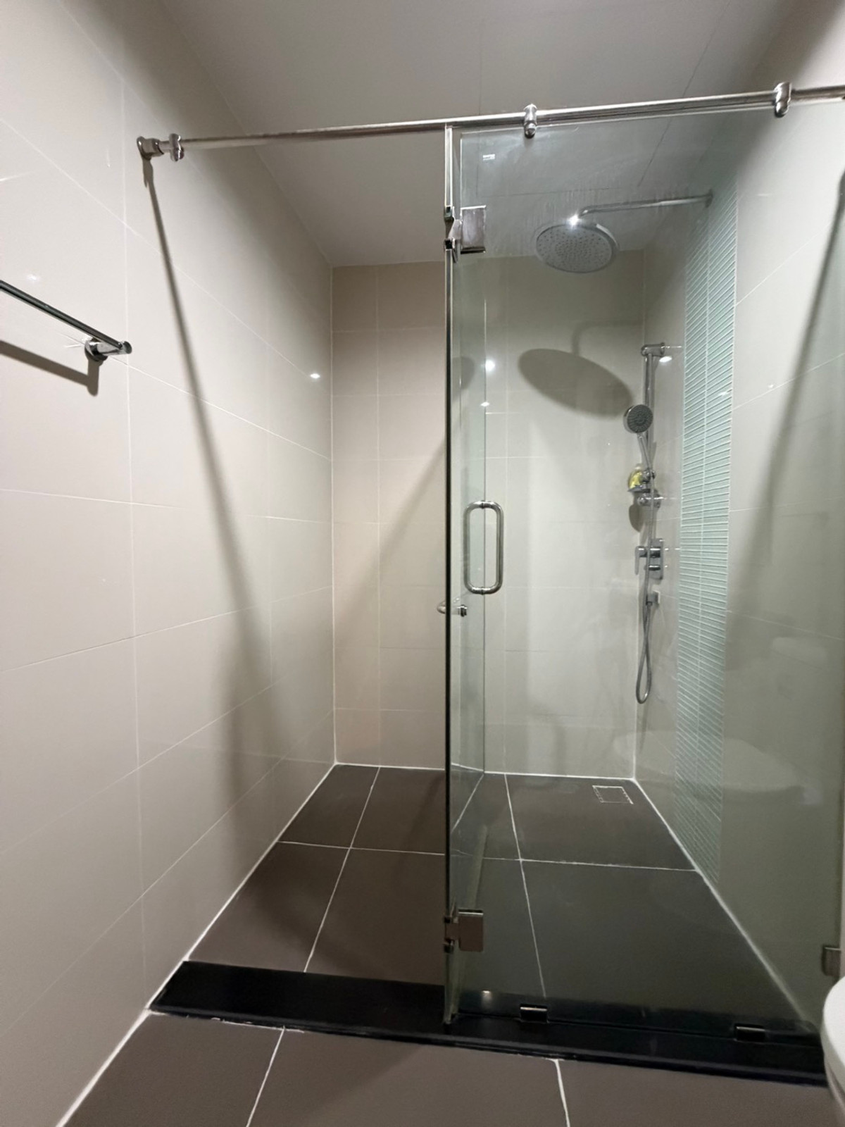 For SaleCondoRama3 (Riverside),Satupadit : For sale/rent Supalai Prima Riva Rama 3 | 3 bedrooms, high floor, river view ________________________________________ Luxury riverfront condo Supalai Prima Riva Rama 3, 42nd floor, area 256 sq m., 3 bedrooms, 5 bathrooms, maids room, panoramic Chao Phraya