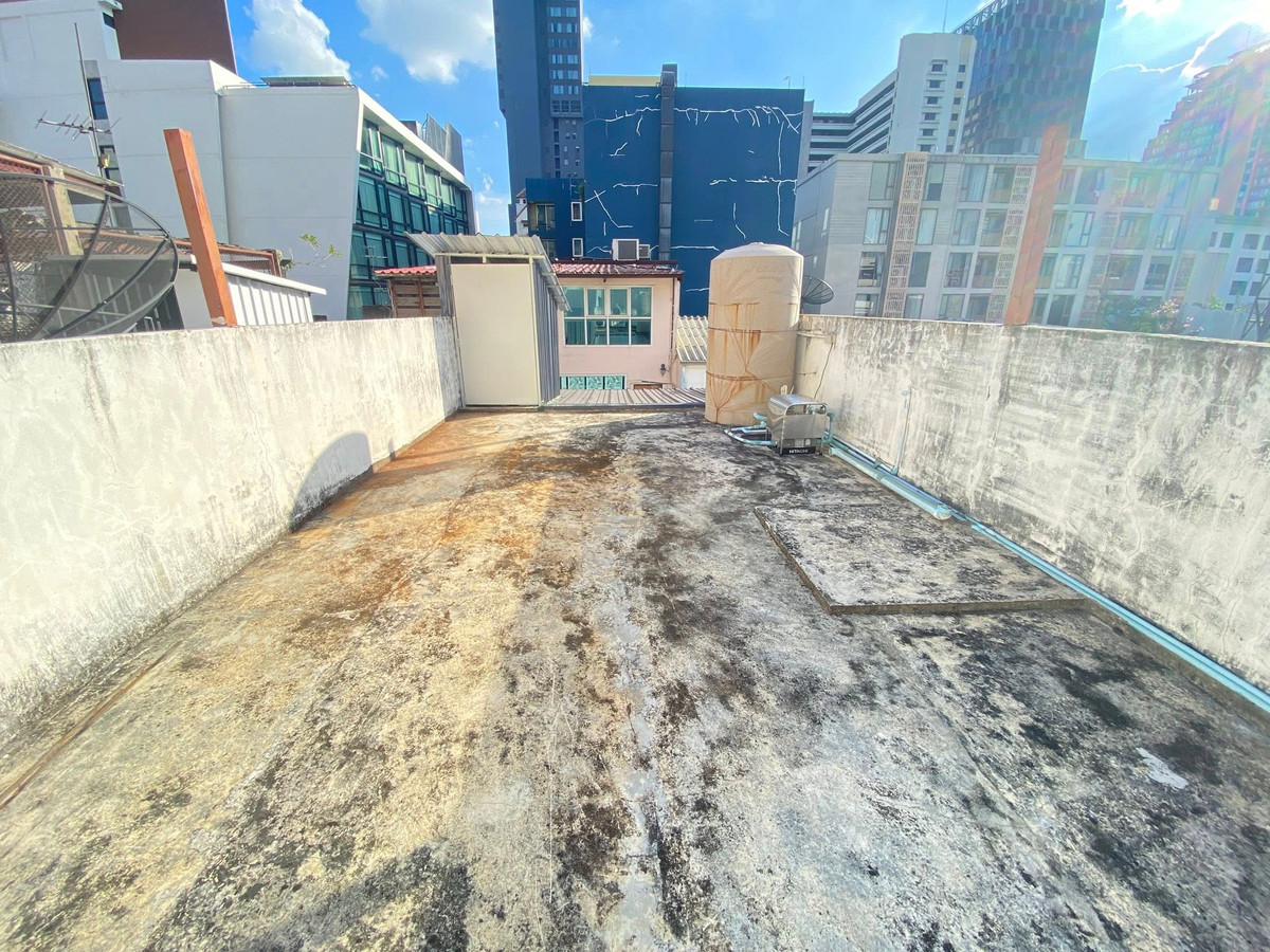 ให้เช่าทาวน์โฮมสยาม จุฬา สามย่าน : HR3205 ULTRA-PRIME LOCATION] Newly Renovated 5-Storey Building เพียง 300 เมตร จาก BTS สนามกีฬาฯ | หัวใจแห่งสยาม-ปทุมวัน