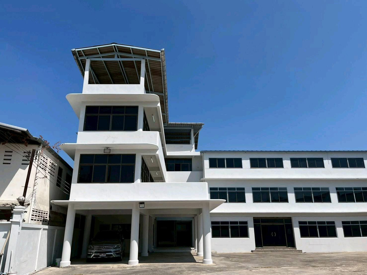 For RentOfficeSathorn, Narathiwat : 🌜🌟🌛 Office building for rent with residences in the Sathorn - Chan Road area, suitable for headquarters / office / home office / clinic / live Tiktok.
