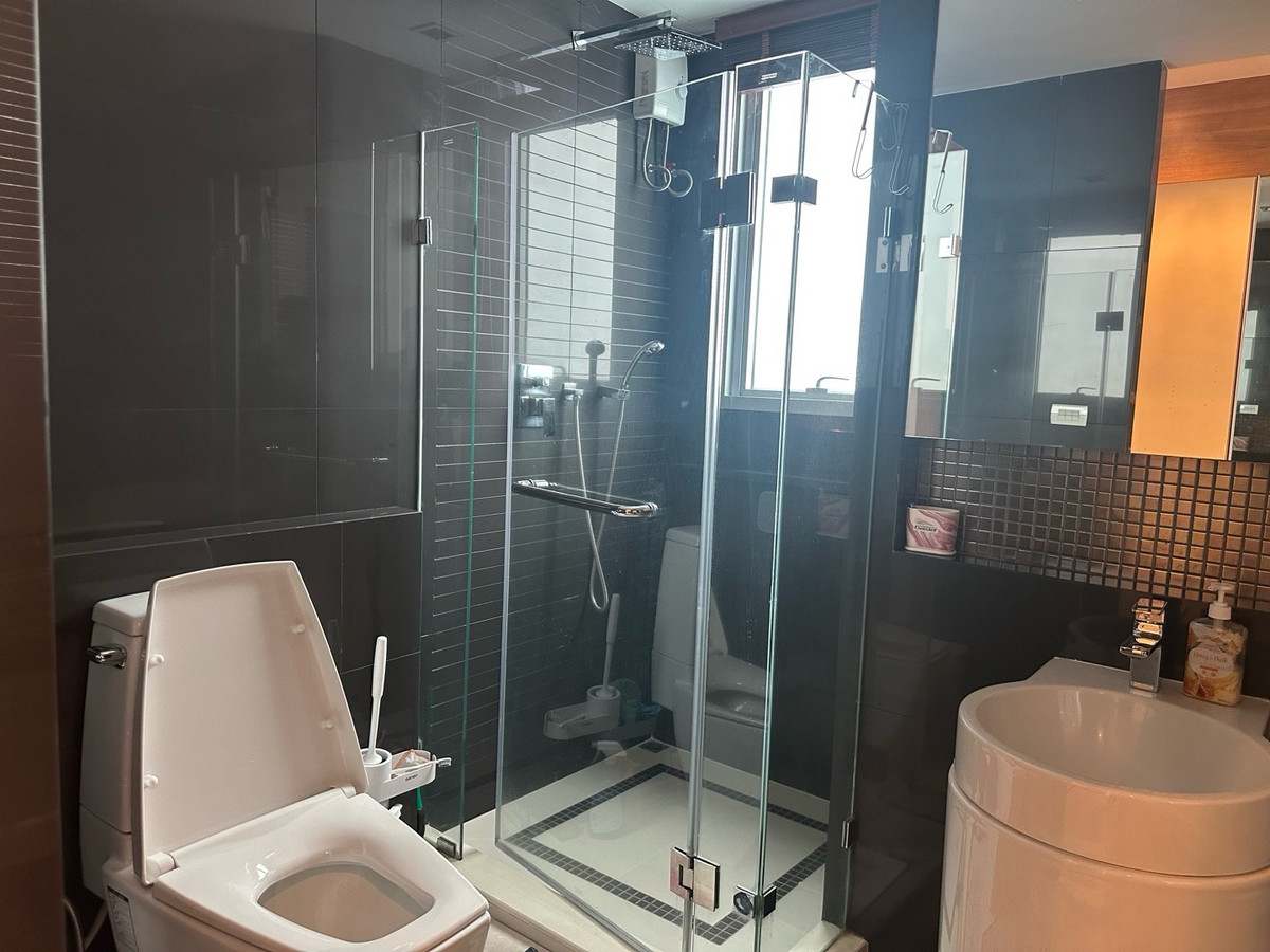 For SaleCondoSapankwai,Jatujak : 🔥Best Price! RHYTHM Phahol-Ari 2-bedroom, 2-bathroom unit, only 6,200,000 THB. 67 sq.m. /Tel 092-6289149