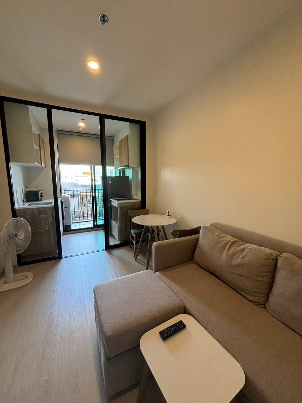 ให้เช่าคอนโดปิ่นเกล้า จรัญสนิทวงศ์ : ⭐️ ️NUE Noble Fai Chai - Wang Lang ⭐️1 ห้องนอน 1 ห้องน้ำ 31 ตรม. เฟอร์นิเจอร์และเครื่องใช้ไฟฟ้าครบครัน