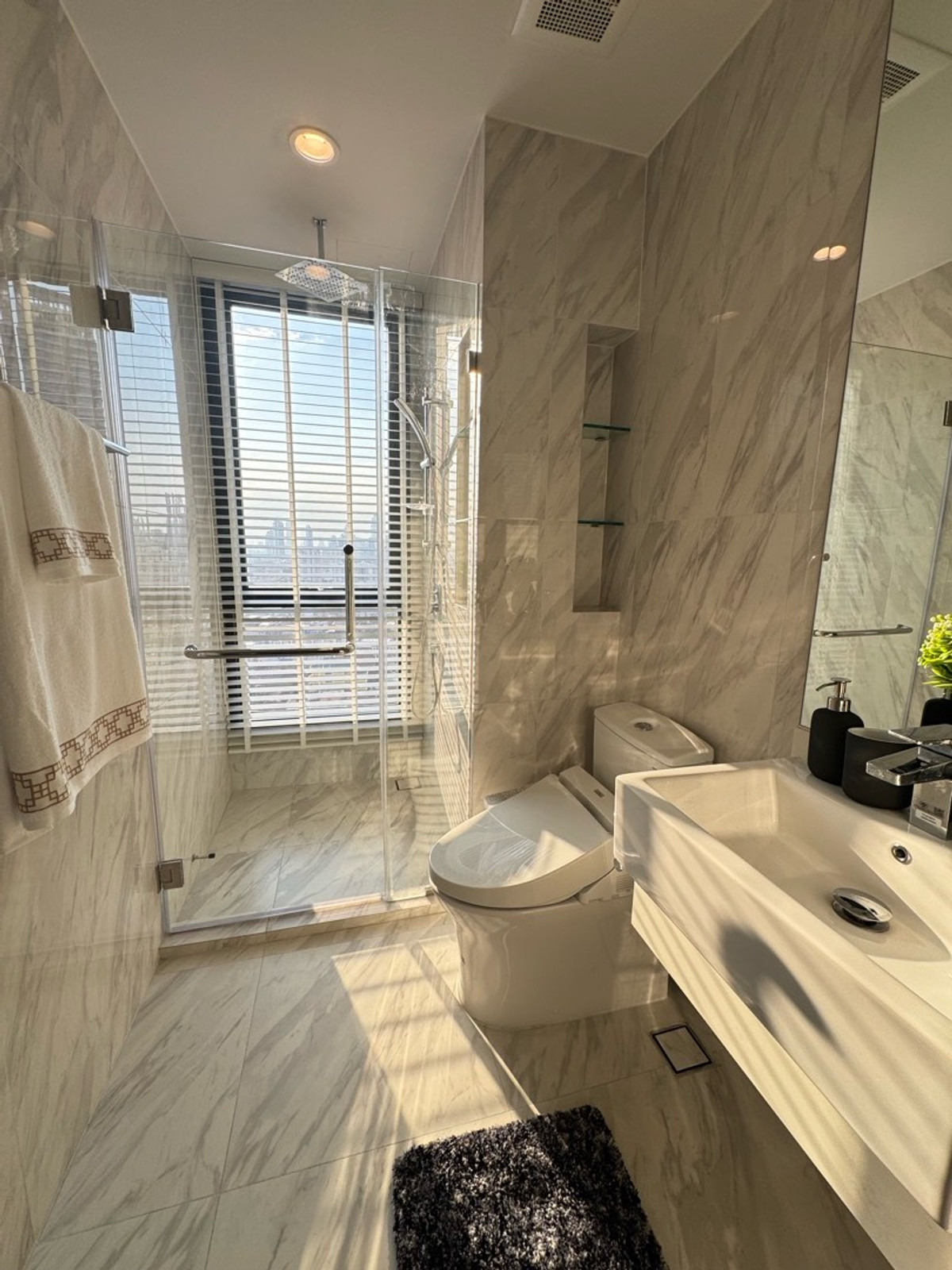 ขายคอนโดคลองเตย กล้วยน้ำไท : Coco Parc 2 นอน 2 น้ำ ห้องใหม่ เฟอร์ครบ ฟรีส่วนกลาง 5 ปี ห้องตรงมือ 1 จากเซลล์โครงการ