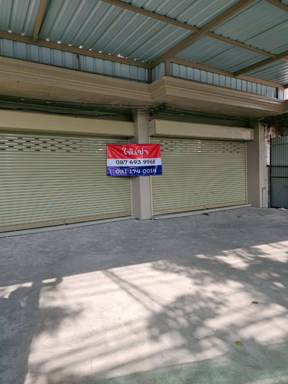 For RentShop HouseRathburana, Suksawat : Commercial building for rent, 2 rooms, 4 and a half floors, next to Big C Bang Pakok. Next to Suksawat Road, 47 sq m, 432 sq m, price 65,000 baht per month.