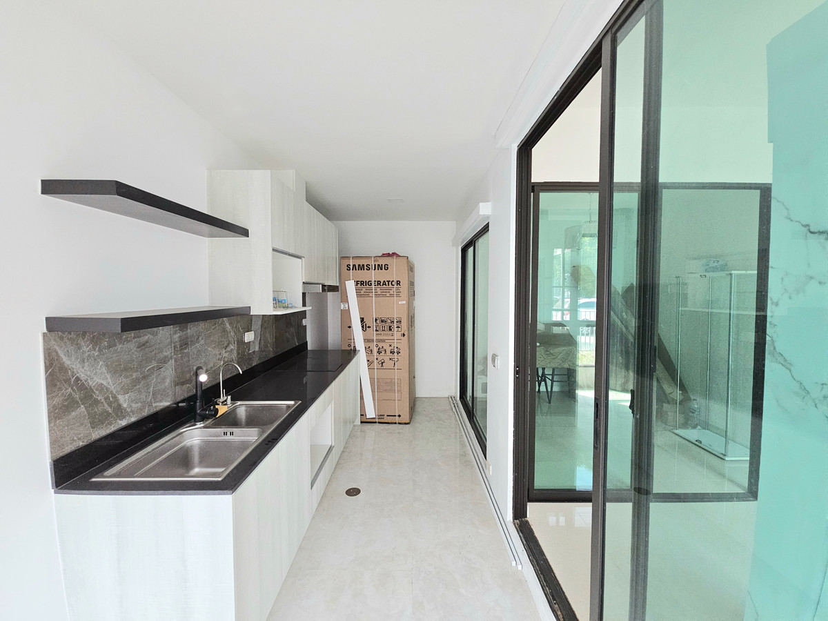 For SaleTownhomeNawamin, Ramindra : Corner townhome for sale, Pruksa Ville, Phahonyothin Ramintra (30.5 sq m.), near BTS Sai Yut.