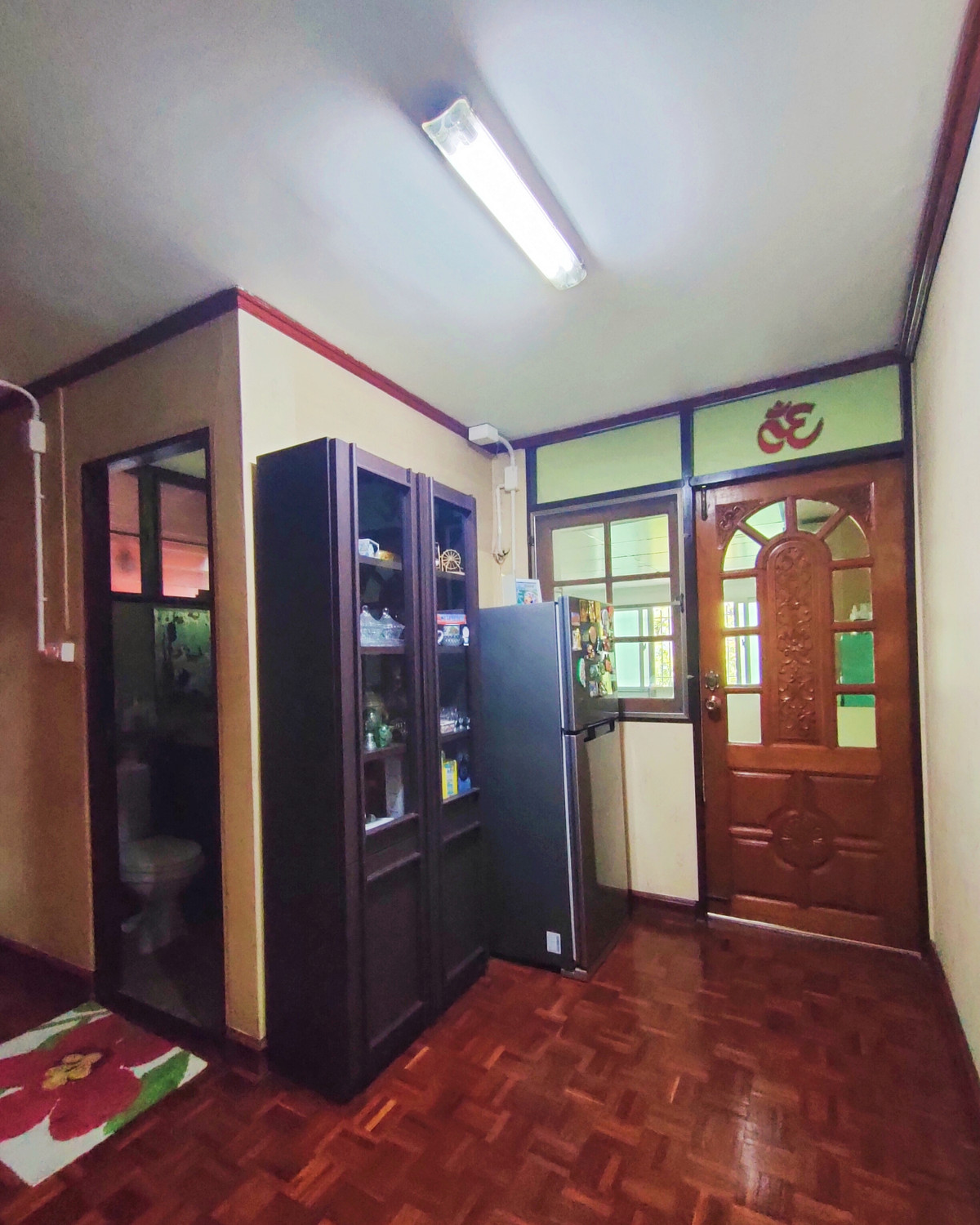 ขายบ้านพระราม 9 เพชรบุรีตัดใหม่ RCA : ขายด่วน!! ราคาดี!! บ้านเดี่ยว 3 ชั้น (รวมดาดฟ้า) หลังมุม เนื้อที่ 57.5 ตรว. หมู่บ้านทวีมิตร ซอย 4 ทำเลทอง ใจกลางเมือง หลังเซ็นทรัลพระราม 9 ใกล้ตึกอสมท. และรถไฟฟ้า MRT พระราม 9