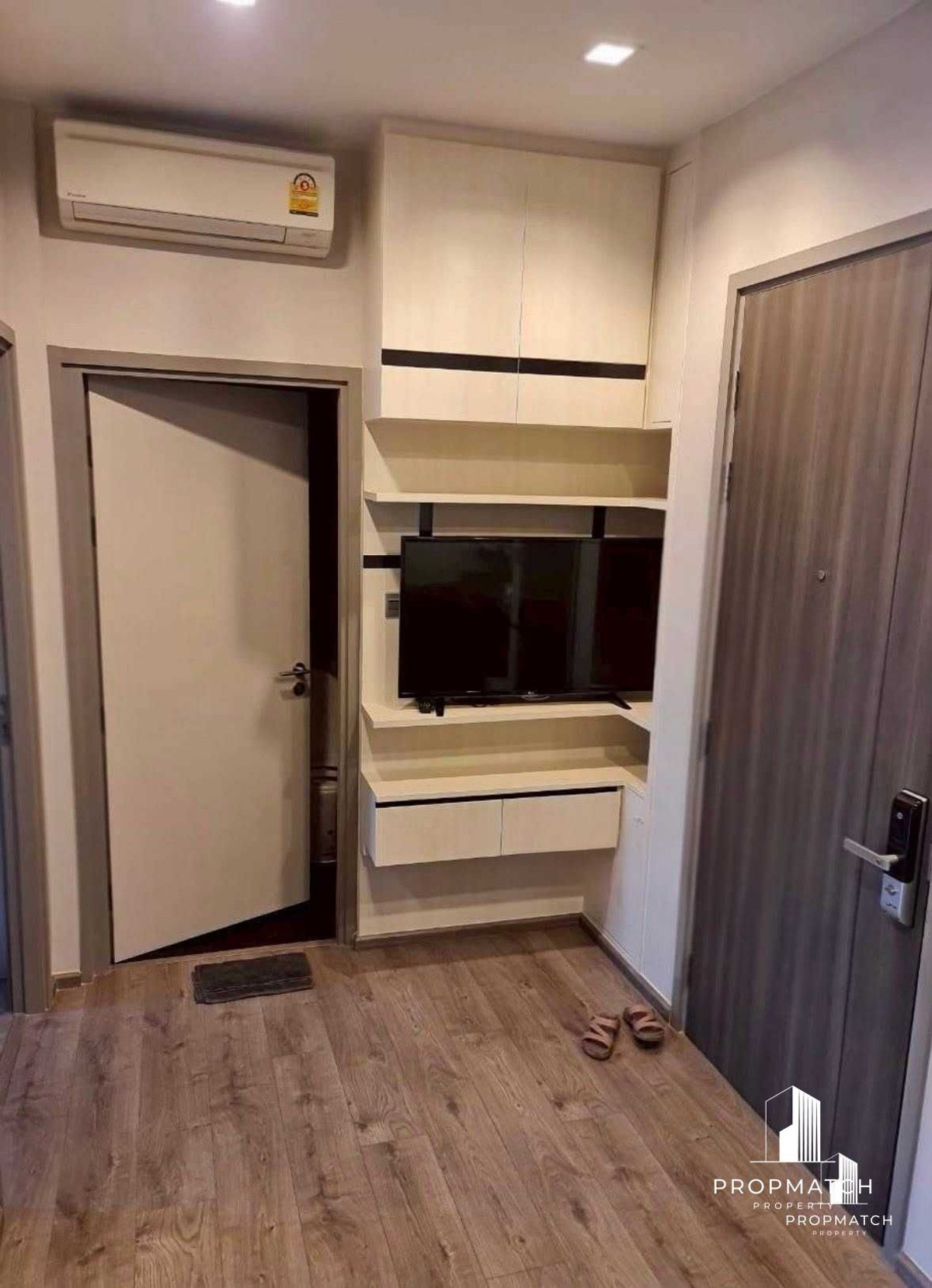 For RentCondoLadprao, Central Ladprao : ✨Flash Deal ✨ Whizdom Avenue Ratchada-Ladprao (1Bed 1Bath 30SQM.) ready to move in! Only 17,000 baht per month Tel.0981315848 @propmatch