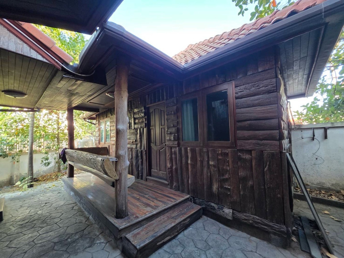 ขายบ้านเชียงใหม่ : 🏡 ขายบ้านไม้แท้ สร้างเอง มูลค่าสูงกว่าราคาขาย หมู่บ้านรินรดา3 อ.สารภี เชียงใหม่ น้ำไม่เคยท่วม