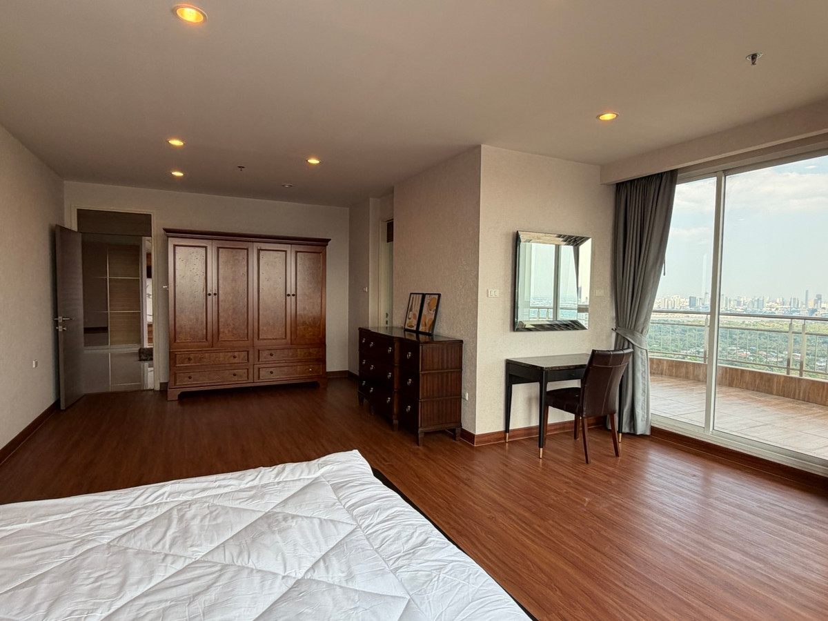 For SaleCondoRama3 (Riverside),Satupadit : For sale/rent Supalai Prima Riva Rama 3 | 3 bedrooms, high floor, river view ________________________________________ Luxury riverfront condo Supalai Prima Riva Rama 3, 42nd floor, area 256 sq m., 3 bedrooms, 5 bathrooms, maids room, panoramic Chao Phraya