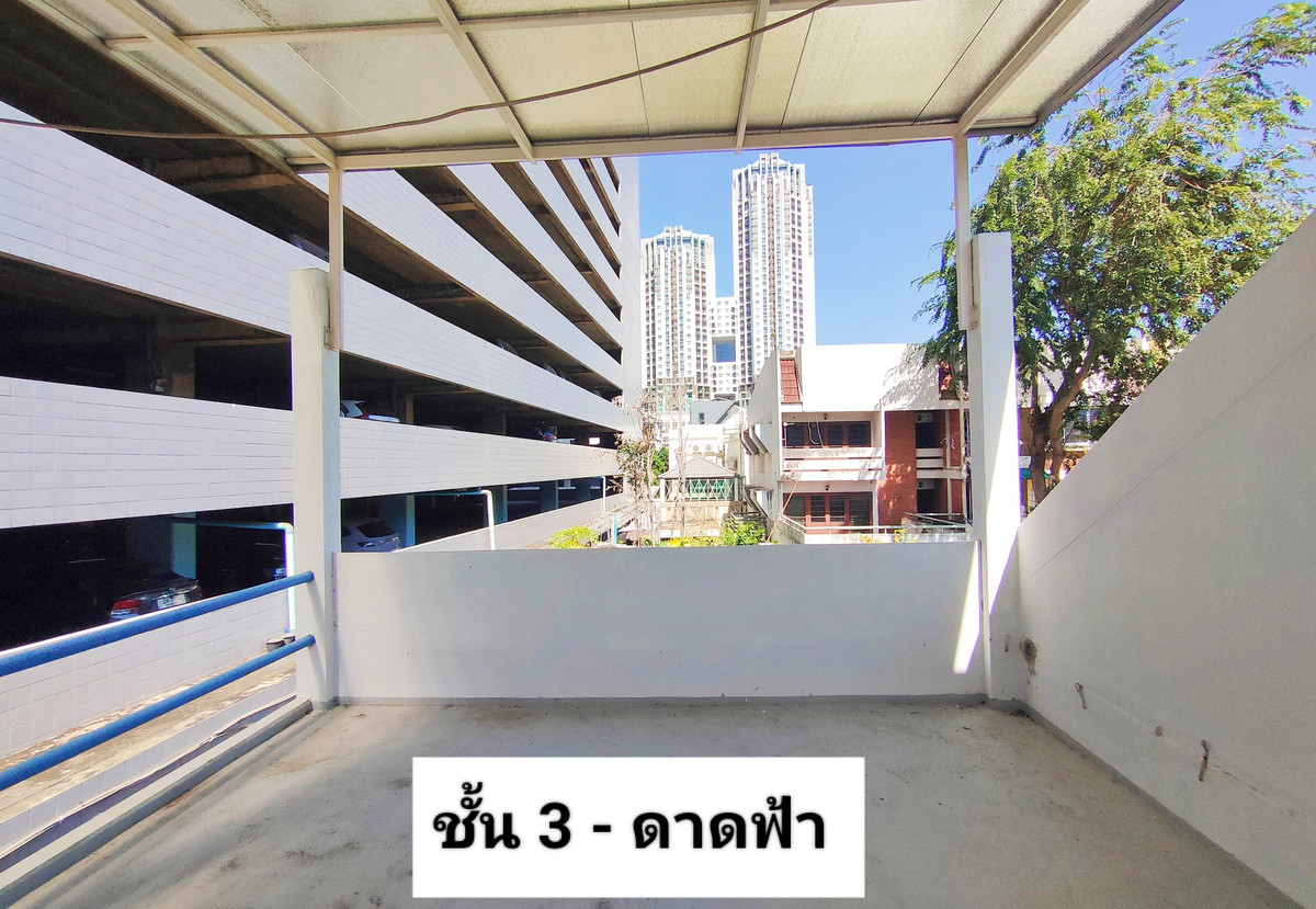 ขายบ้านพระราม 9 เพชรบุรีตัดใหม่ RCA : ขายด่วน!! ราคาดี!! บ้านเดี่ยว 3 ชั้น (รวมดาดฟ้า) หลังมุม เนื้อที่ 57.5 ตรว. หมู่บ้านทวีมิตร ซอย 4 ทำเลทอง ใจกลางเมือง หลังเซ็นทรัลพระราม 9 ใกล้ตึกอสมท. และรถไฟฟ้า MRT พระราม 9