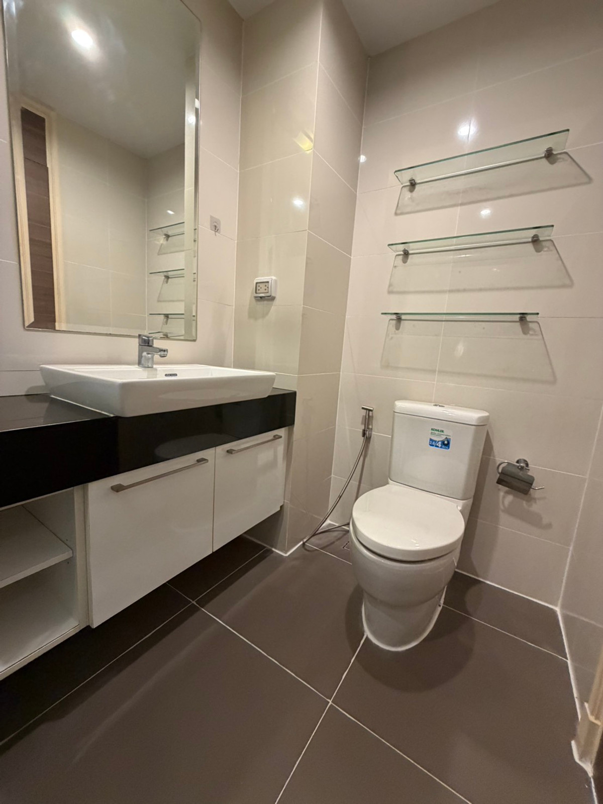 For SaleCondoRama3 (Riverside),Satupadit : For sale/rent Supalai Prima Riva Rama 3 | 3 bedrooms, high floor, river view ________________________________________ Luxury riverfront condo Supalai Prima Riva Rama 3, 42nd floor, area 256 sq m., 3 bedrooms, 5 bathrooms, maids room, panoramic Chao Phraya