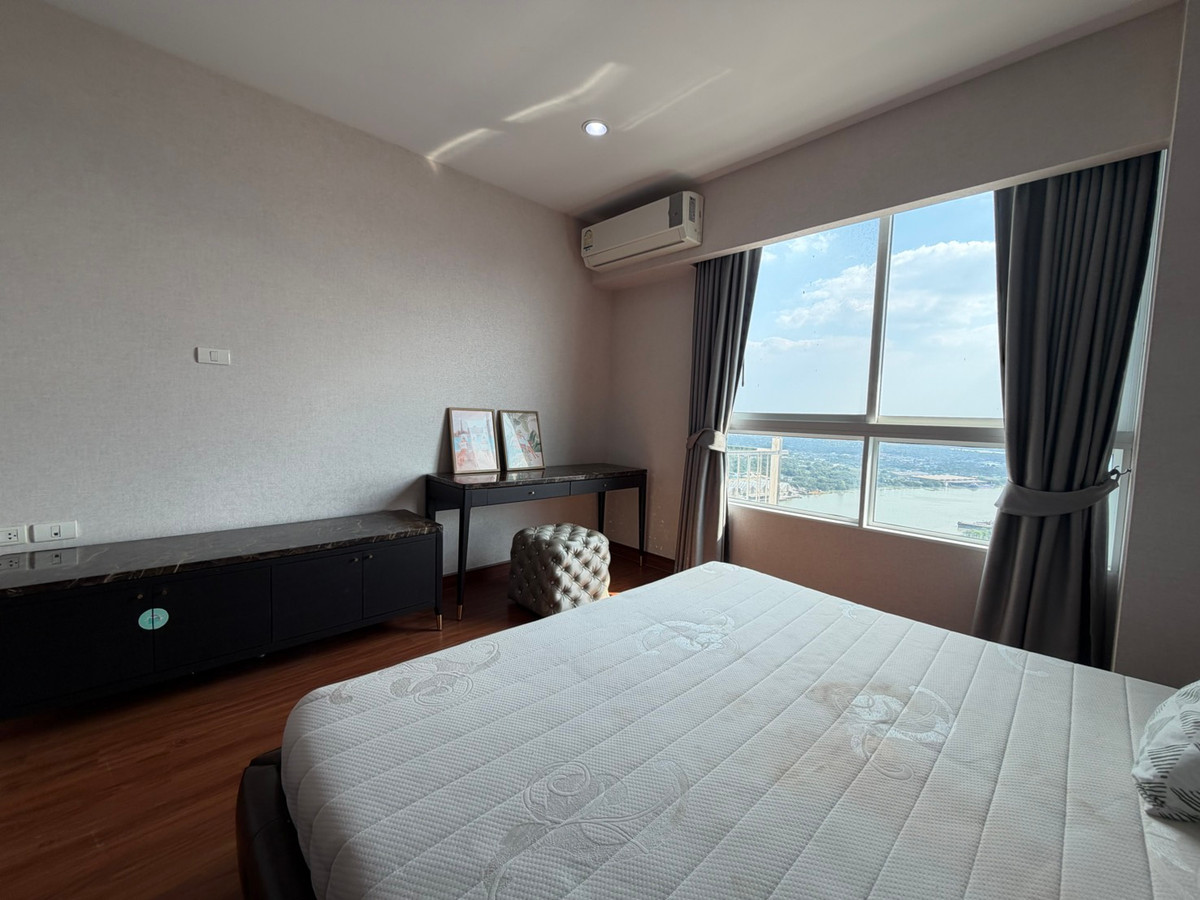 For SaleCondoRama3 (Riverside),Satupadit : For sale/rent Supalai Prima Riva Rama 3 | 3 bedrooms, high floor, river view ________________________________________ Luxury riverfront condo Supalai Prima Riva Rama 3, 42nd floor, area 256 sq m., 3 bedrooms, 5 bathrooms, maids room, panoramic Chao Phraya