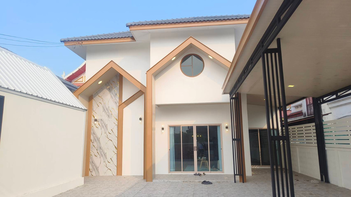 For SaleHouseMin Buri, Romklao : Beautifully renovated 2-story detached house in K.C. 9 Village