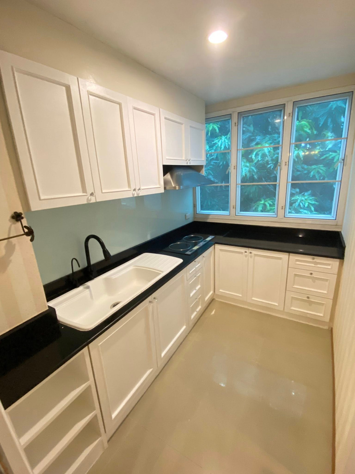 ให้เช่าทาวน์โฮมสยาม จุฬา สามย่าน : HR3205 ULTRA-PRIME LOCATION] Newly Renovated 5-Storey Building เพียง 300 เมตร จาก BTS สนามกีฬาฯ | หัวใจแห่งสยาม-ปทุมวัน