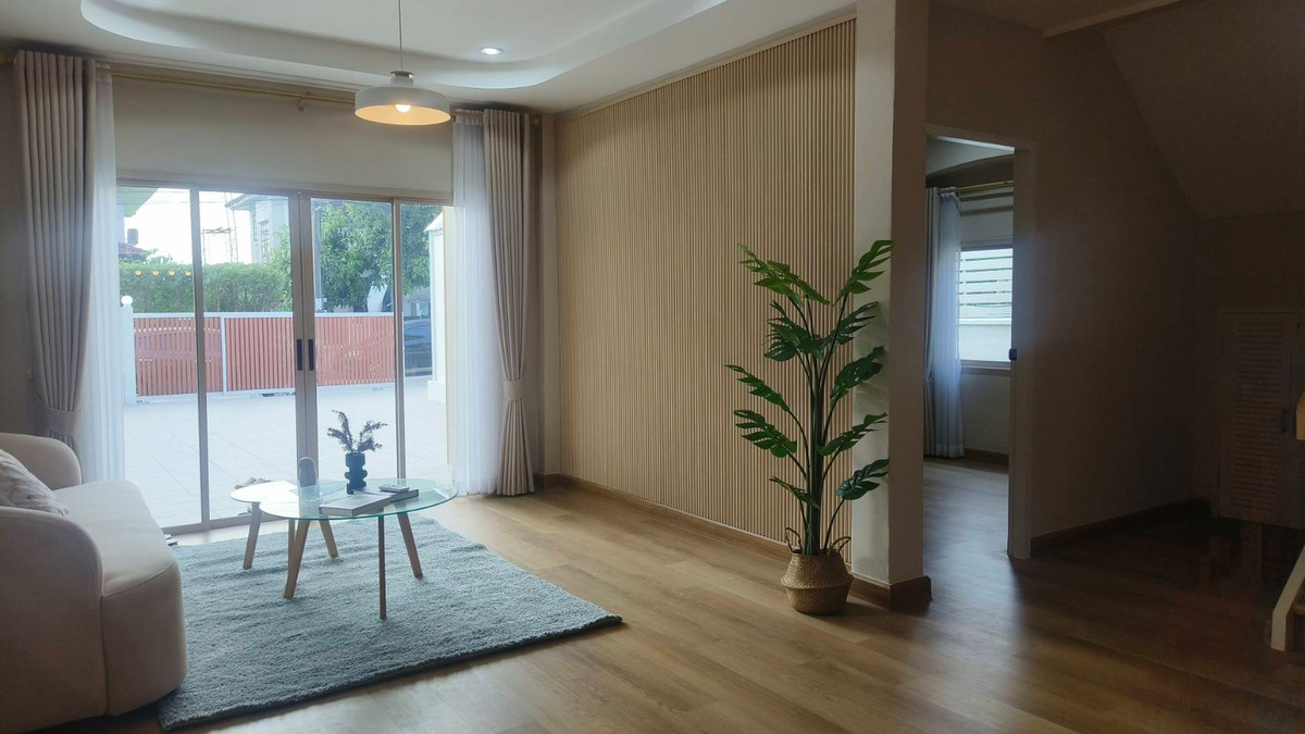 For SaleHouseMin Buri, Romklao : Beautifully renovated 2-story detached house in K.C. 9 Village