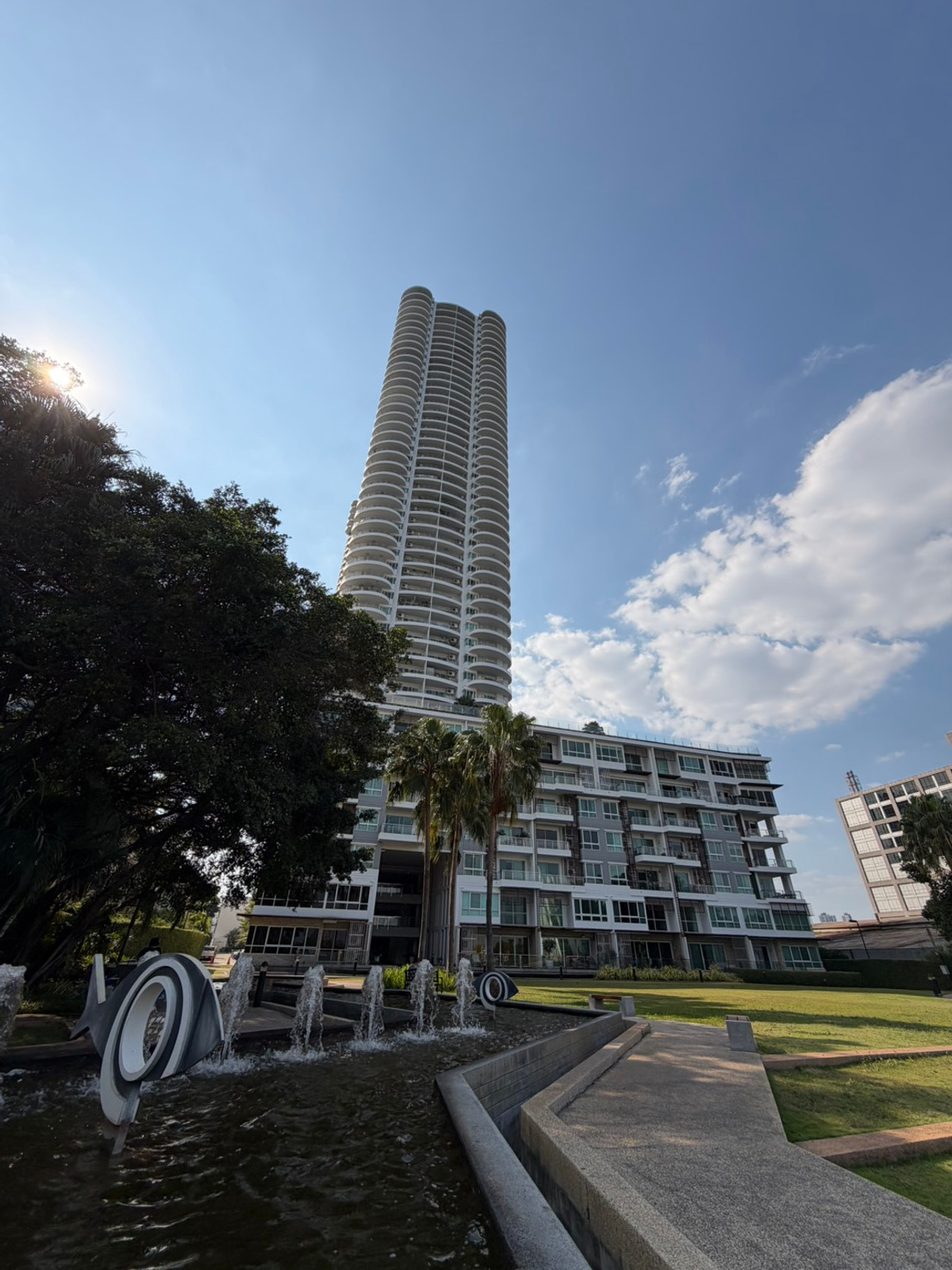 For SaleCondoRama3 (Riverside),Satupadit : For sale/rent Supalai Prima Riva Rama 3 | 3 bedrooms, high floor, river view ________________________________________ Luxury riverfront condo Supalai Prima Riva Rama 3, 42nd floor, area 256 sq m., 3 bedrooms, 5 bathrooms, maids room, panoramic Chao Phraya