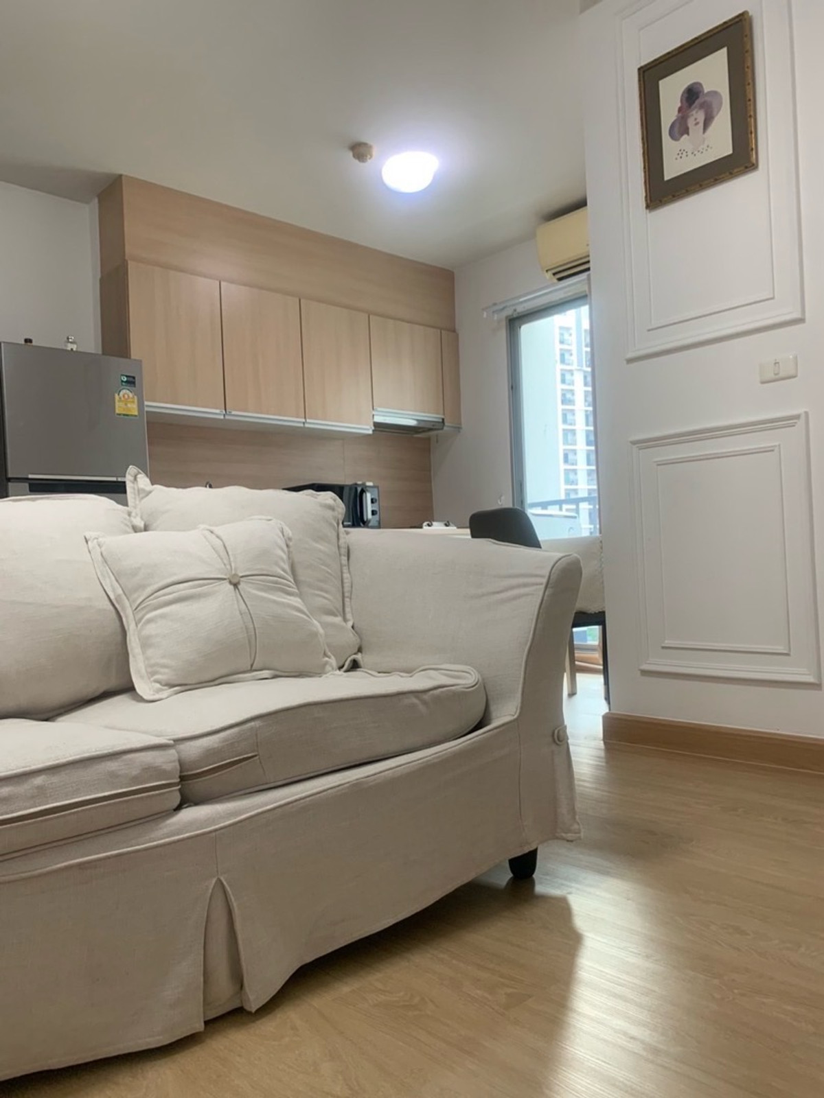 For RentCondoPattanakan, Srinakarin : Rent The Parkland Srinakarin (The Parkland Srinakarin)  🛏️ 1 bedroom 🛁 1 bathroom 🛋️ 1 living room, size 40 sq m. Building D, 9th floor 🏊🏻‍♂️ Pool view ✨ Price 10,000 baht ✨ Newly decorated room