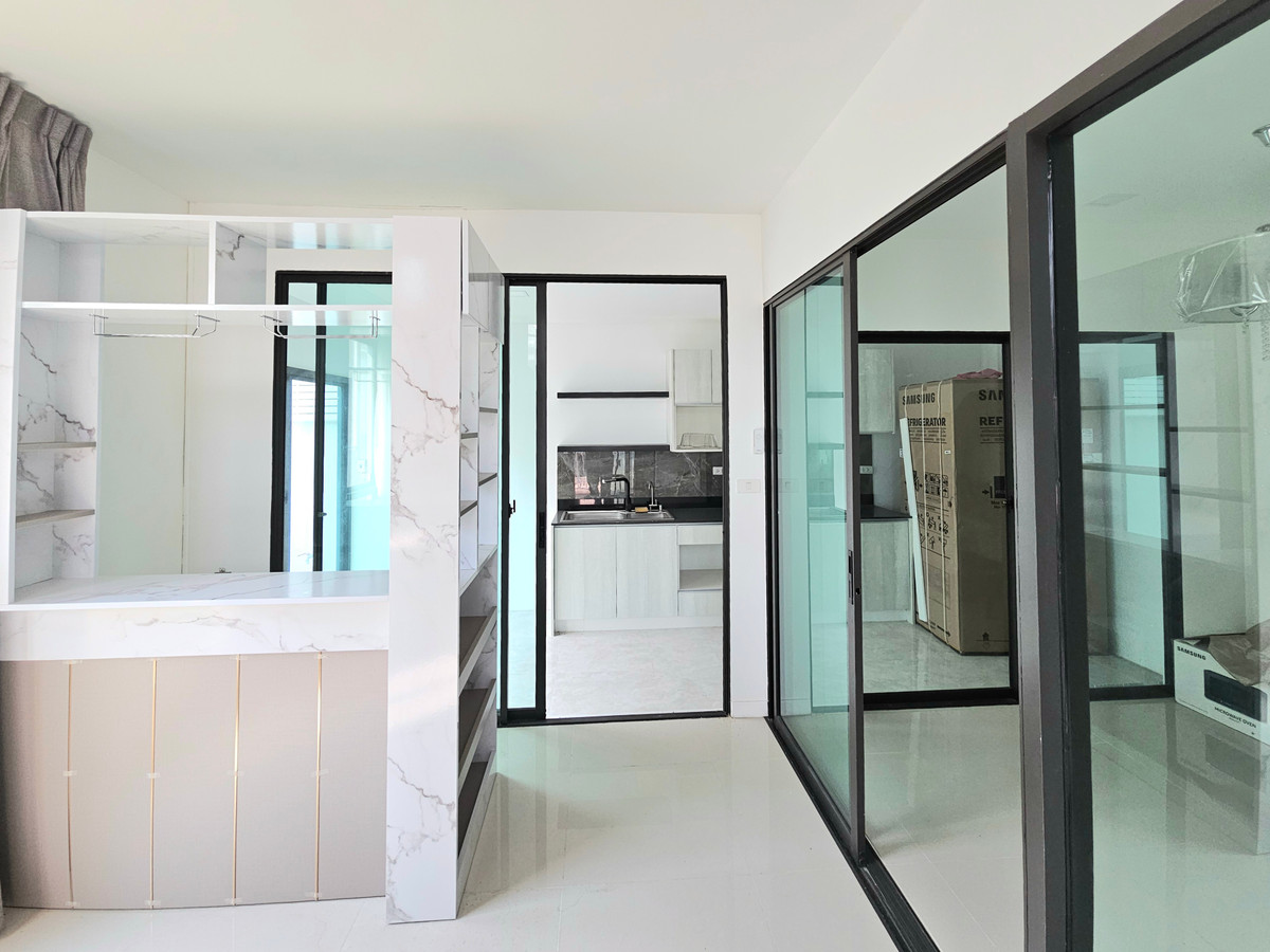 For SaleTownhomeNawamin, Ramindra : Corner townhome for sale, Pruksa Ville, Phahonyothin Ramintra (30.5 sq m.), near BTS Sai Yut.