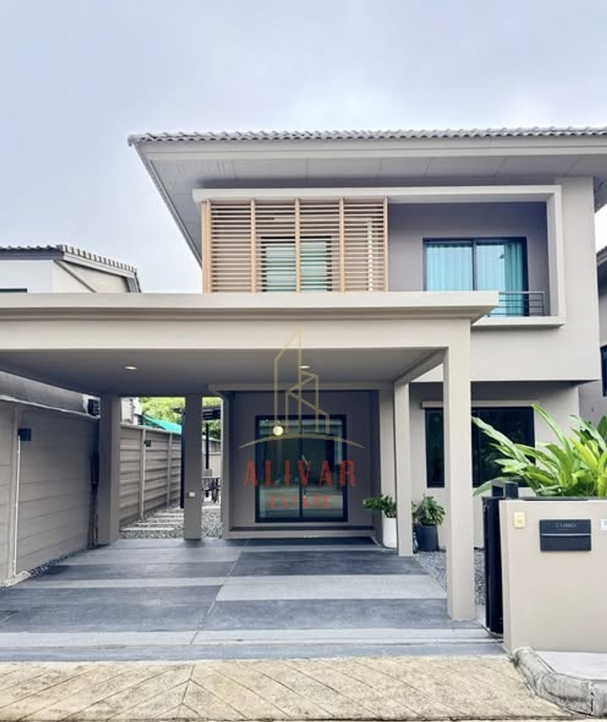 For RentHouseBangna, Bearing, Lasalle : RH015326 For rent, 2-story detached house, 3 bedrooms at Areeya Como Botanica Bangna near Mega bangna.