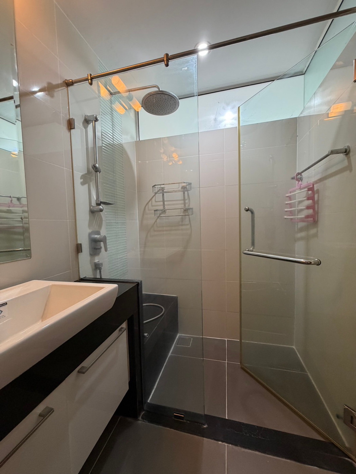 For SaleCondoRama3 (Riverside),Satupadit : For sale/rent Supalai Prima Riva Rama 3 | 3 bedrooms, high floor, river view ________________________________________ Luxury riverfront condo Supalai Prima Riva Rama 3, 42nd floor, area 256 sq m., 3 bedrooms, 5 bathrooms, maids room, panoramic Chao Phraya