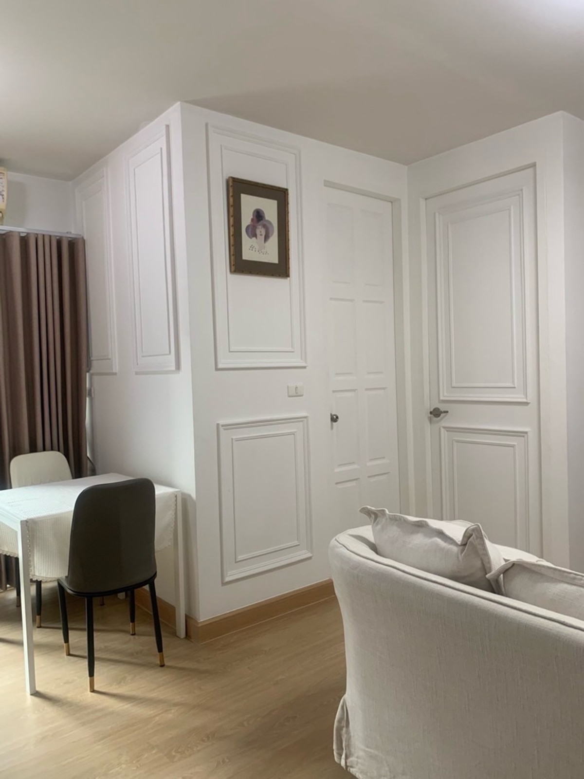 For RentCondoPattanakan, Srinakarin : Rent The Parkland Srinakarin (The Parkland Srinakarin)  🛏️ 1 bedroom 🛁 1 bathroom 🛋️ 1 living room, size 40 sq m. Building D, 9th floor 🏊🏻‍♂️ Pool view ✨ Price 10,000 baht ✨ Newly decorated room