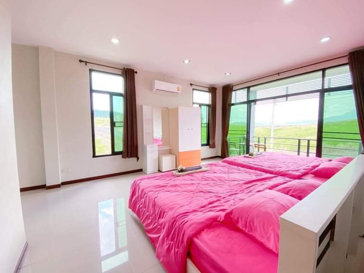 For SaleHotel&Apartment BusinessPhetchabun : ★House for sale with land 1 rai 35 sq m with furniture.  Have a valid Red Garuda title deed, Blizz by Khao Kho Highland Camp Son project.