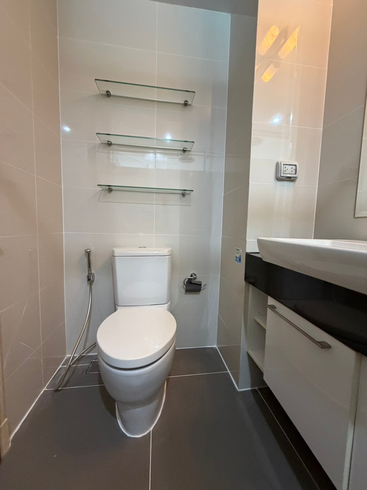 For SaleCondoRama3 (Riverside),Satupadit : For sale/rent Supalai Prima Riva Rama 3 | 3 bedrooms, high floor, river view ________________________________________ Luxury riverfront condo Supalai Prima Riva Rama 3, 42nd floor, area 256 sq m., 3 bedrooms, 5 bathrooms, maids room, panoramic Chao Phraya