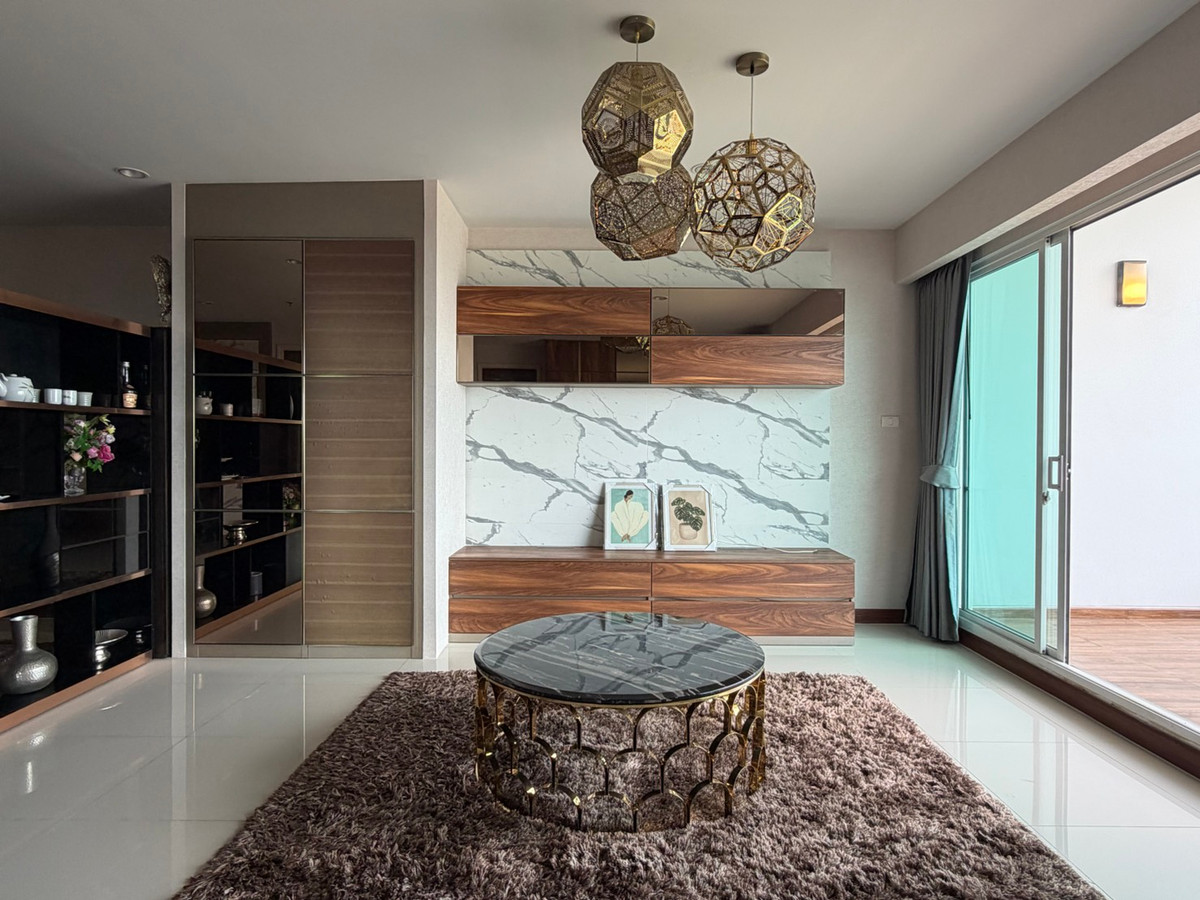 For SaleCondoRama3 (Riverside),Satupadit : For sale/rent Supalai Prima Riva Rama 3 | 3 bedrooms, high floor, river view ________________________________________ Luxury riverfront condo Supalai Prima Riva Rama 3, 42nd floor, area 256 sq m., 3 bedrooms, 5 bathrooms, maids room, panoramic Chao Phraya