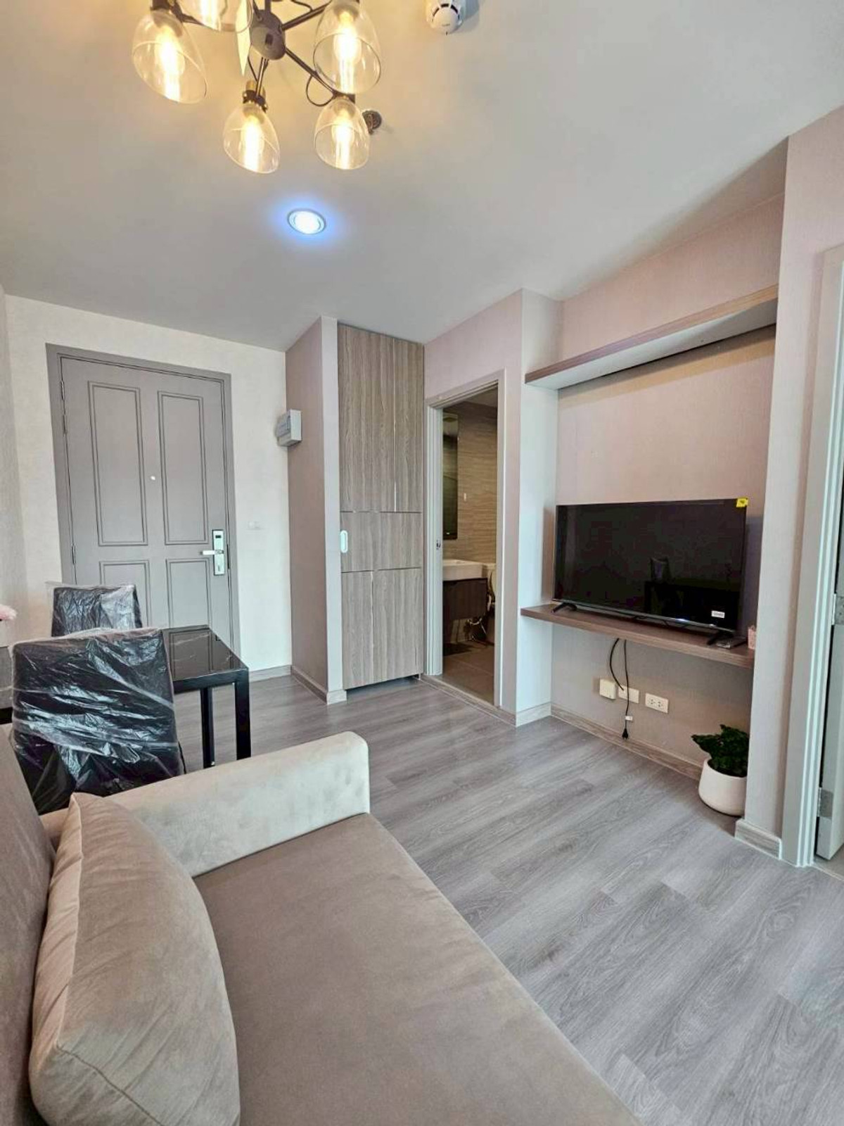 ให้เช่าคอนโดปิ่นเกล้า จรัญสนิทวงศ์ : 🔥ให้เช่าด่วน🔥เดอะ พาร์คแลนด์ จรัญ - ปิ่นเกล้า ห้องกว้าง วิวสวย เฟอร์นิเจอร์ครบพร้อมเข้าอยู่ ใกล้ MRT บางยี่ขัน