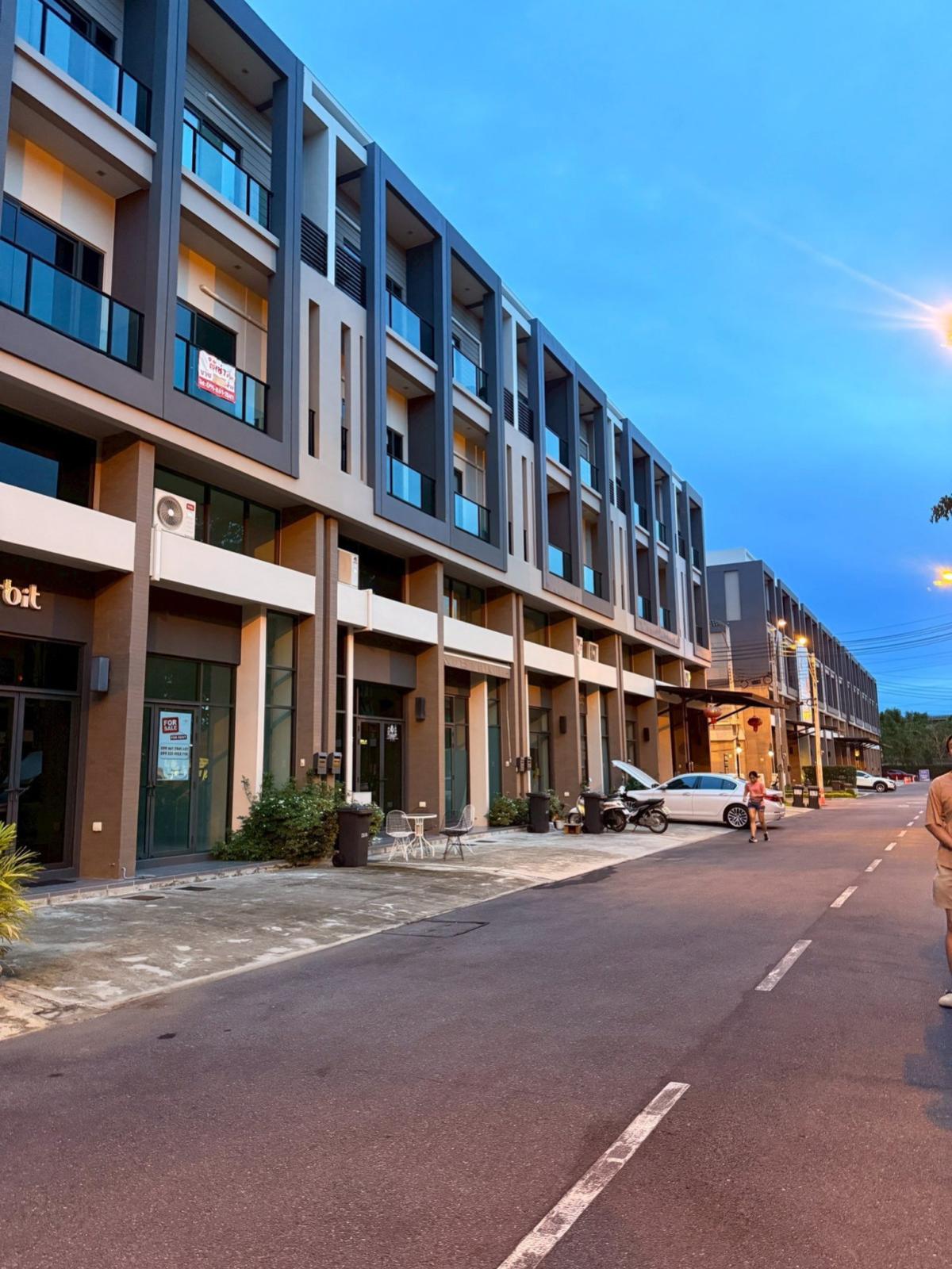 ขายอาคารพาณิชย์บางแค เพชรเกษม : ขายอาคารพาณิชย์  เวิร์คเพลส เพชรเกษม 81-2 หนองแขม เขต หนองแขม กรุงเทพ CX-143990