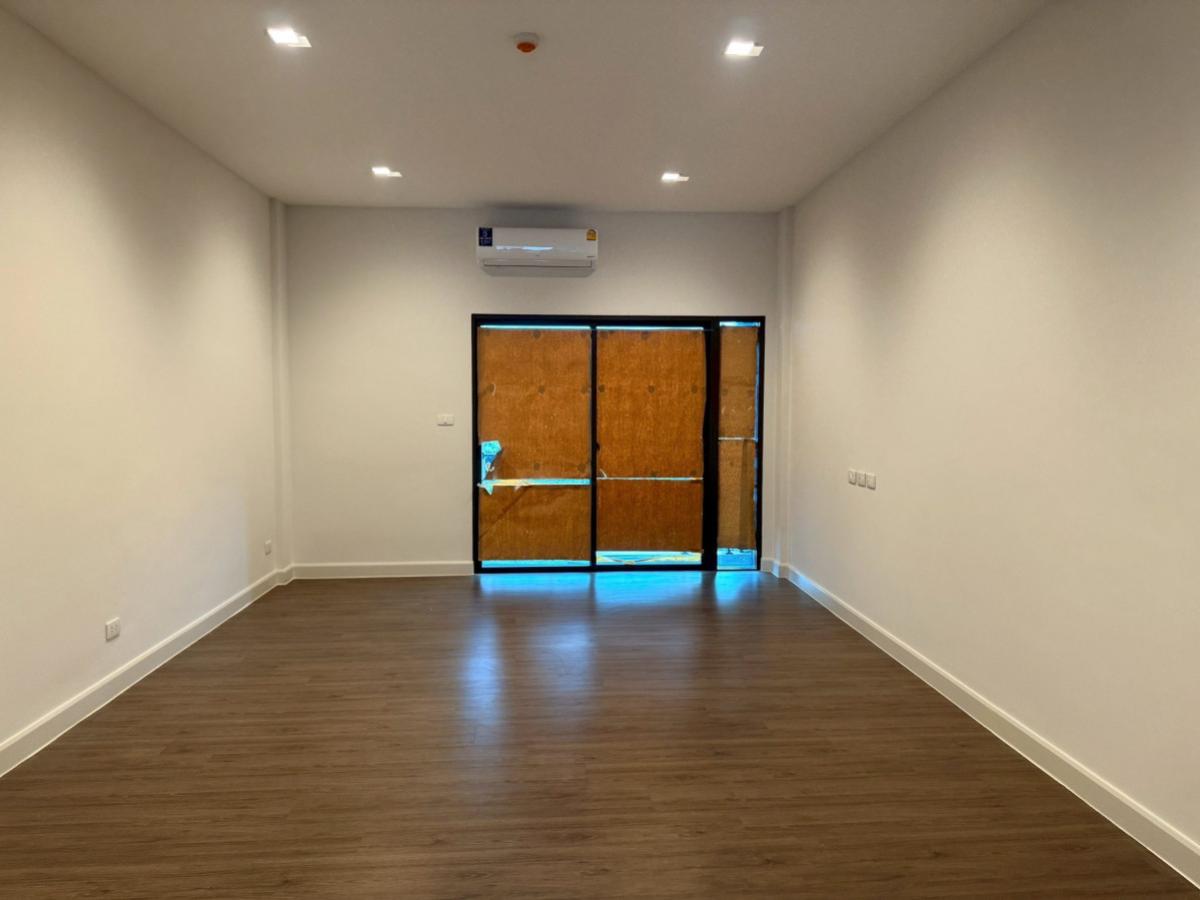 ขายอาคารพาณิชย์บางแค เพชรเกษม : ขายอาคารพาณิชย์  เวิร์คเพลส เพชรเกษม 81-2 หนองแขม เขต หนองแขม กรุงเทพ CX-143990