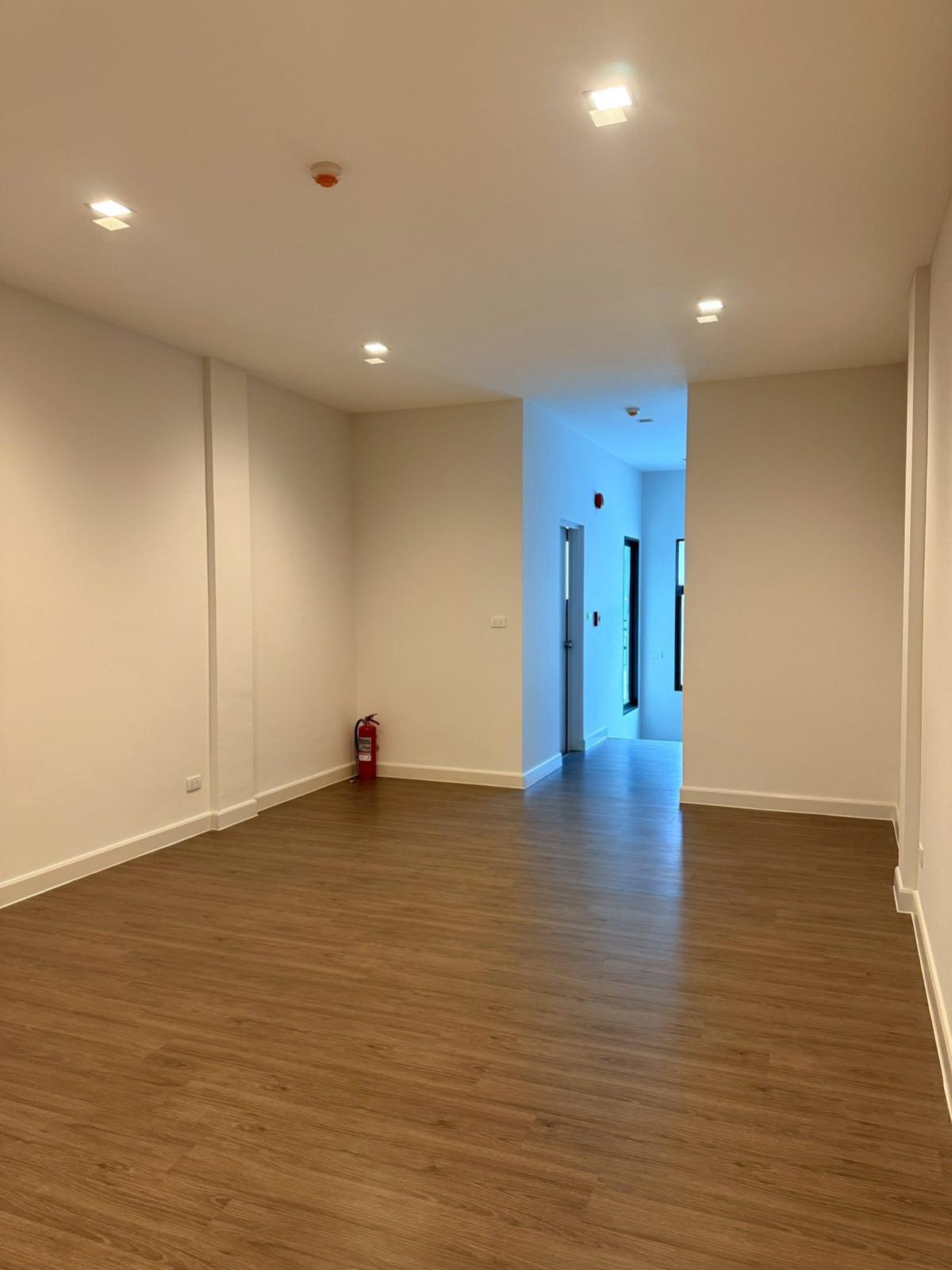 ขายอาคารพาณิชย์บางแค เพชรเกษม : ขายอาคารพาณิชย์  เวิร์คเพลส เพชรเกษม 81-2 หนองแขม เขต หนองแขม กรุงเทพ CX-143990