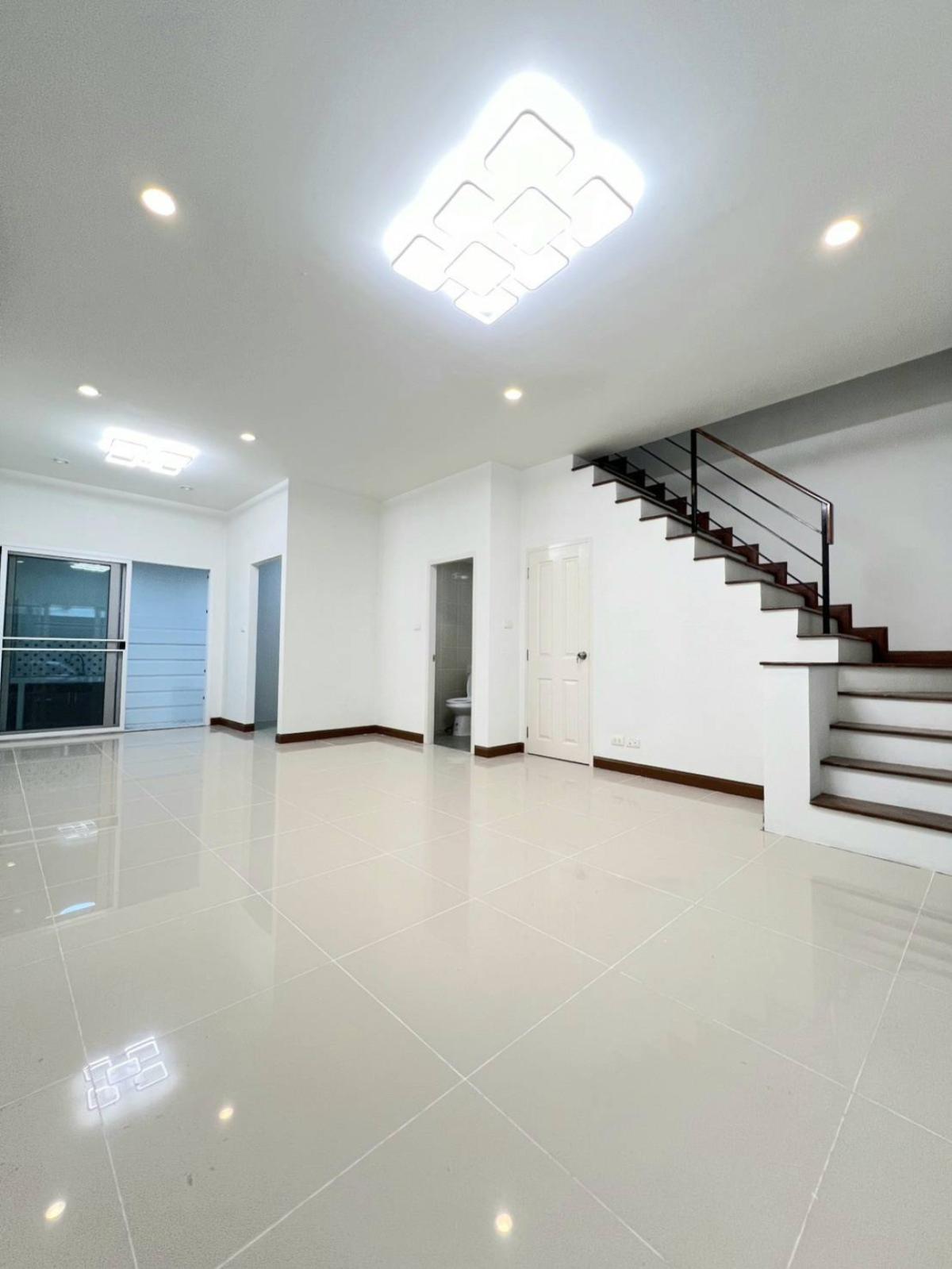 For SaleTownhomeRama 2, Bang Khun Thian : For Sale Townhouse/Townhome  , VIVARIUM RAMA 2 , newly renovated , Bang Mot , Thung Khu , Bangkok , CX-143725