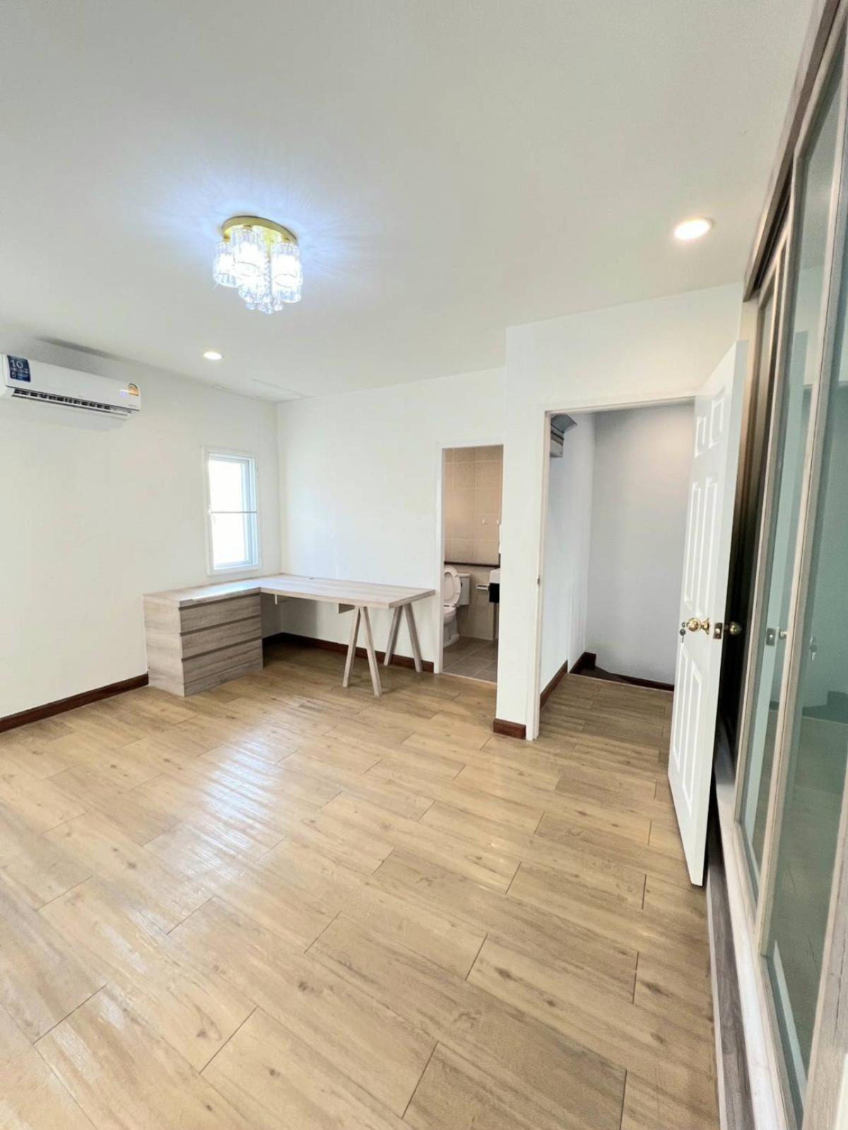 For SaleTownhomeRama 2, Bang Khun Thian : For Sale Townhouse/Townhome  , VIVARIUM RAMA 2 , newly renovated , Bang Mot , Thung Khu , Bangkok , CX-143725