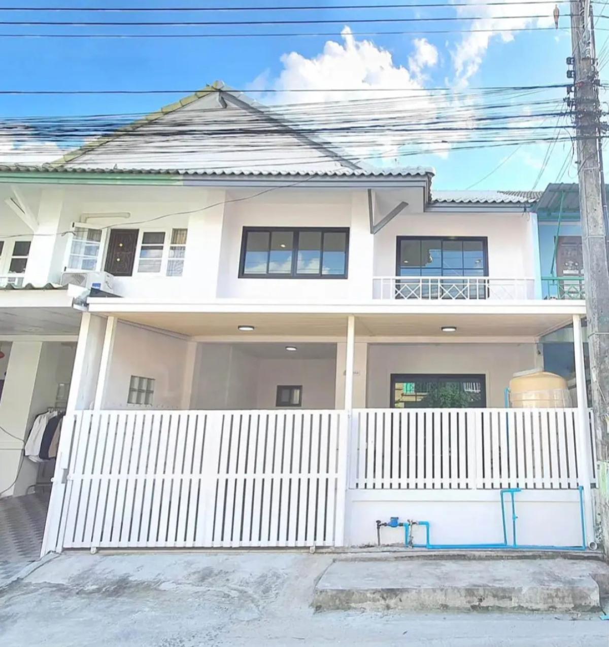 For SaleTownhomePathum Thani,Rangsit, Thammasat : For Sale Townhouse/Townhome  , Baan Pruksa 13 Rangsit khong 3 , corner unit , Khlong Sam , khlong Luang , Pathum Thani , CX-143648