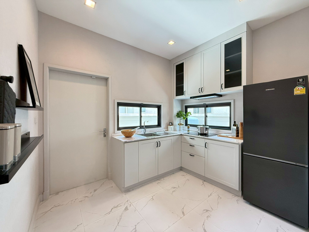 ขายบ้านนนทบุรี บางใหญ่ บางบัวทอง : บางกอก บูเลอวาร์ด เวสต์เกต ที่ดิน 65.5 ตร.ว. พร้อมเฟอร์นิเจอร์ทุกชิ้น