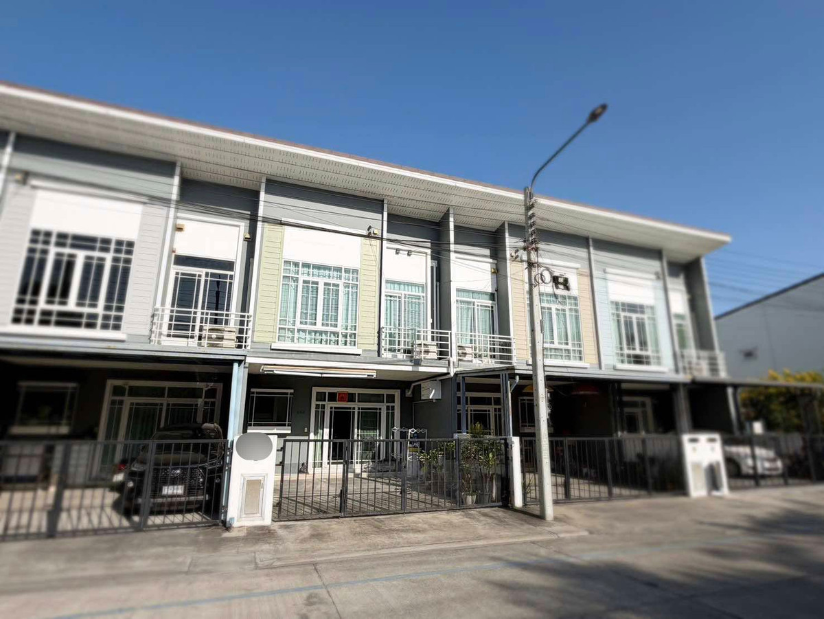 ขายทาวน์โฮมพระราม 5 ราชพฤกษ์ บางกรวย : หน้าบ้านไม่ชนใคร ถนนเมน 21.7ตรว 4นอน3น้ำ2จอด ทาวน์โฮม 2 ชั้น กัสโต้ ราชพฤกษ์-พระราม 5