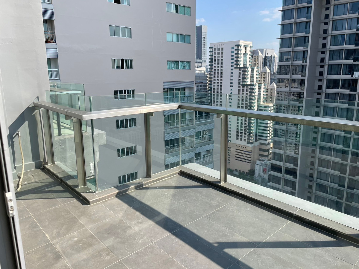 ให้เช่าคอนโดสุขุมวิท อโศก ทองหล่อ : เดอะ รูม สุขุมวิท 21 Penthouses หรู วิวเมือง  เฟอร์นิเจอร์ครบ พร้อมเข้าอยู่ ราคา 55000 บาท จองด่วน!!!