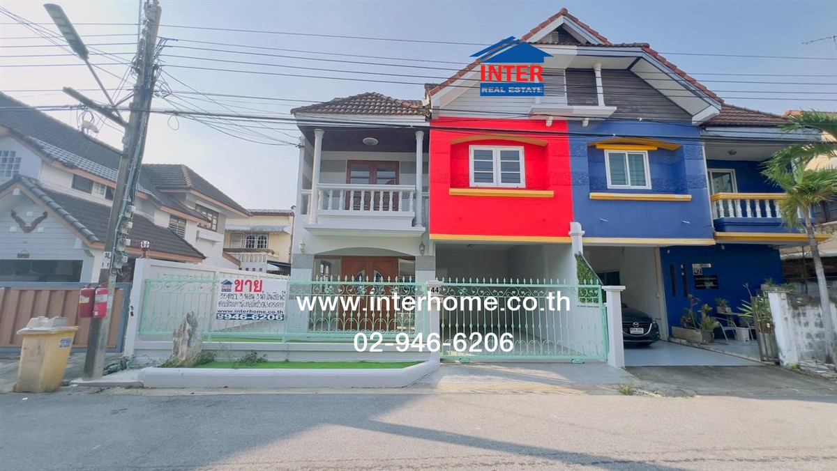 ขายนวมินทร์ รามอินทรา : บ้านเเฝด 2 ชั้น 35 ตร.ว. หมู่บ้านรังสิยา รามอินทรา 74 ซอยรามอินทรา74 ถนนรามอินทรา ถนนทางด่วนวงแหวนรามอินทรา เขตคันนายาว กรุงเทพมหานคร