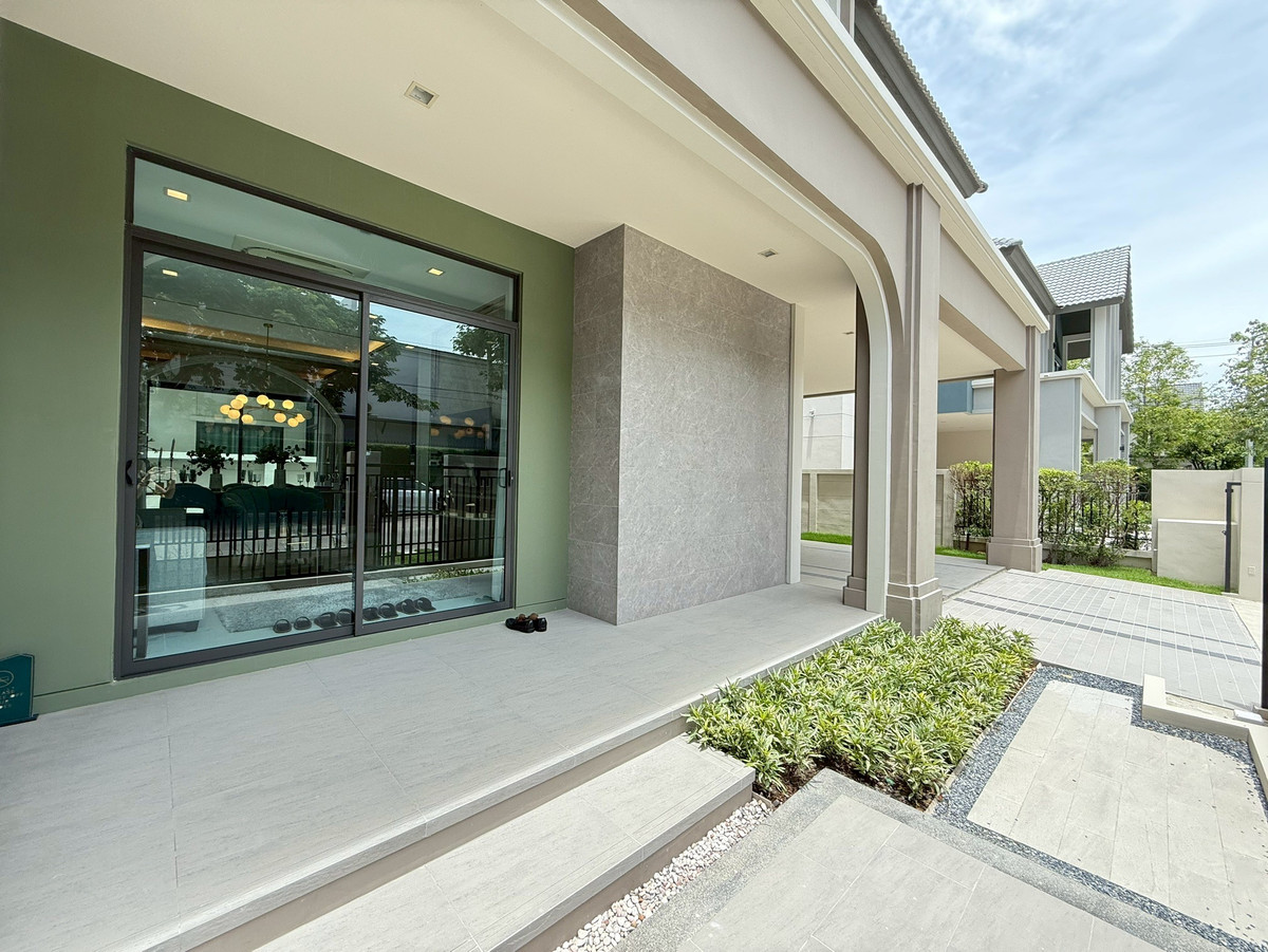 ขายบ้านนนทบุรี บางใหญ่ บางบัวทอง : บางกอก บูเลอวาร์ด เวสต์เกต ที่ดิน 65.5 ตร.ว. พร้อมเฟอร์นิเจอร์ทุกชิ้น