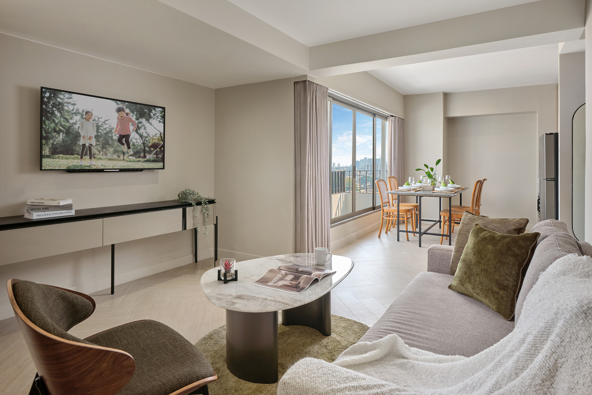 For RentSukhumvit, Asoke, Thonglor : Apartment for rent, Somerset Sukhumvit 71, two bedrooms, near BTS Thonglor and Ekkamai stations.